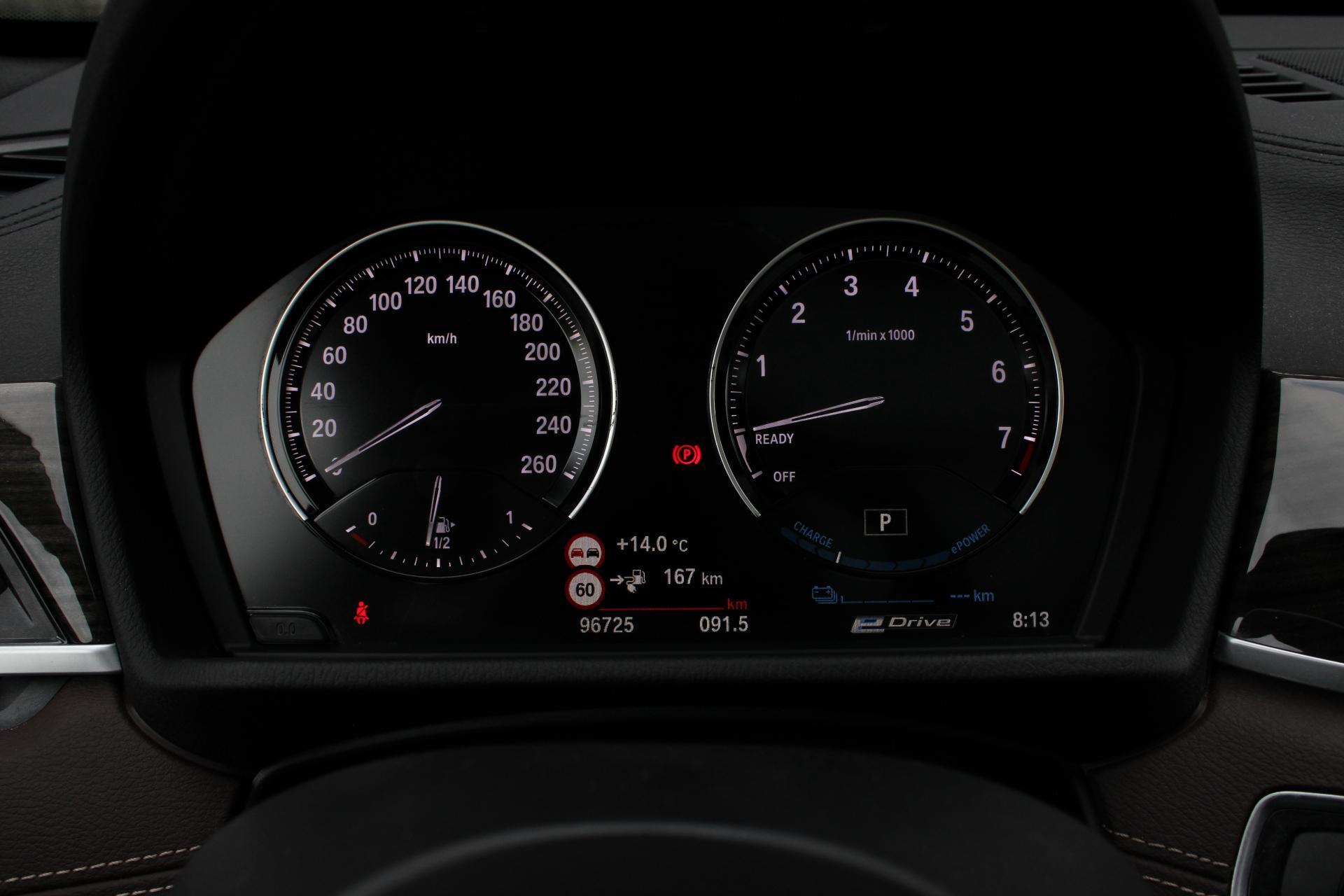 Foto van BMW X1 Xdrive25e