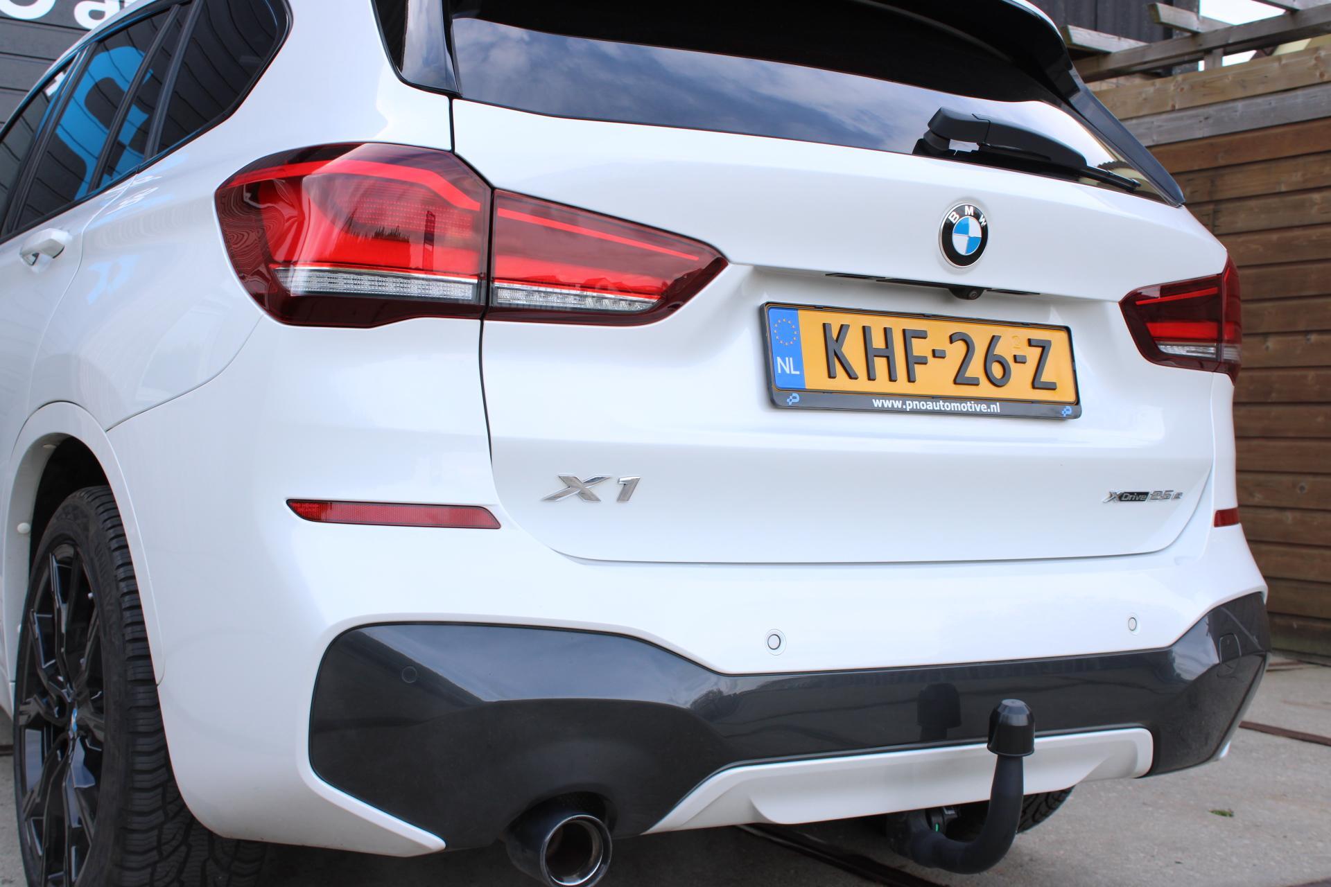 Foto van BMW X1 Xdrive25e
