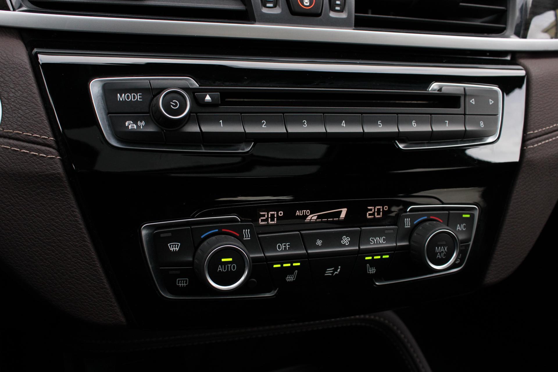 Foto van BMW X1 Xdrive25e