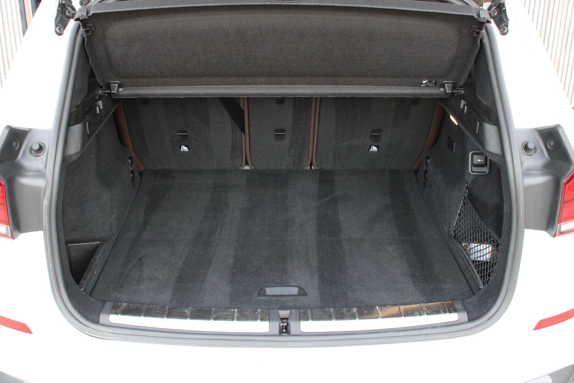 Foto van BMW X1 Xdrive25e