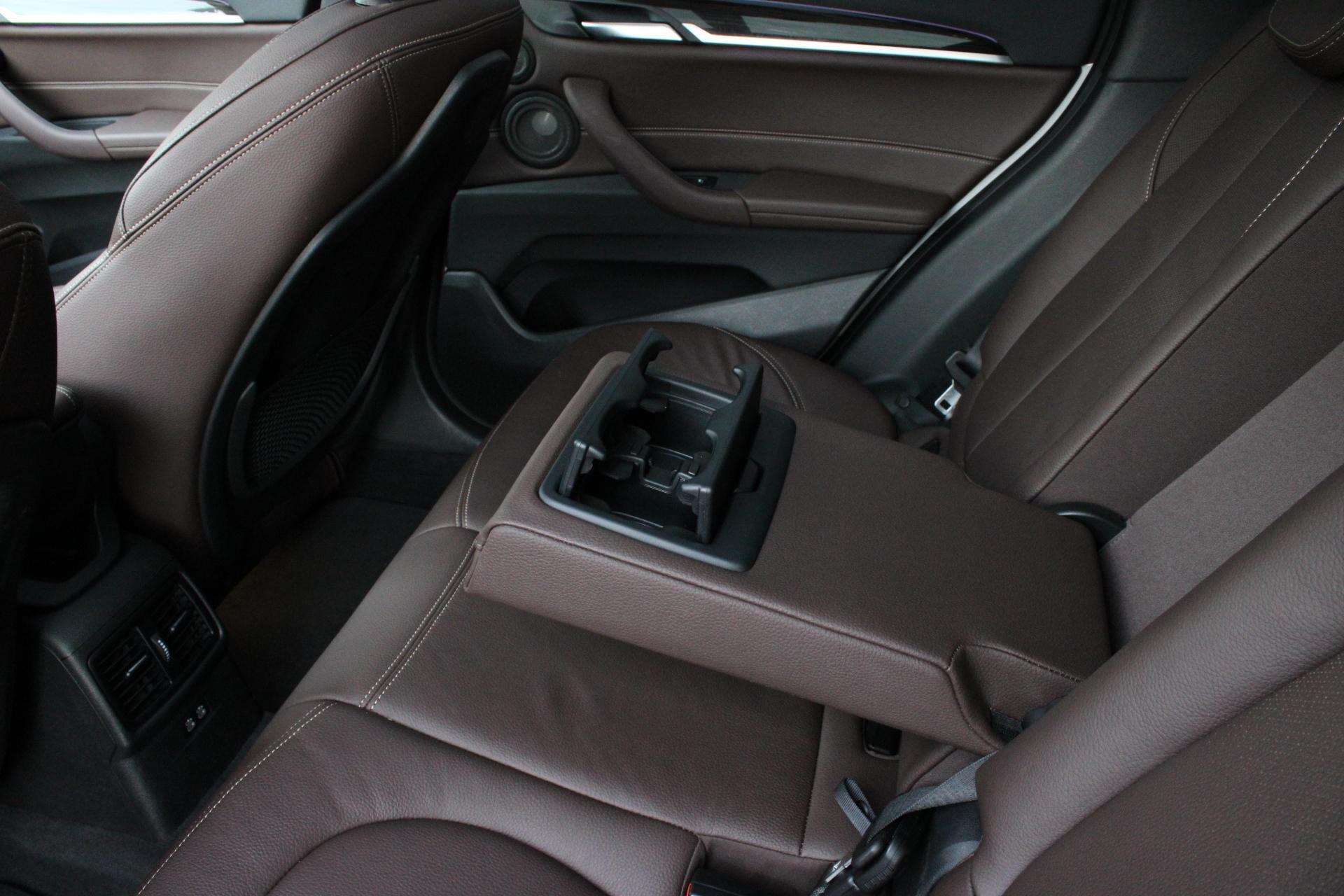 Foto van BMW X1 Xdrive25e