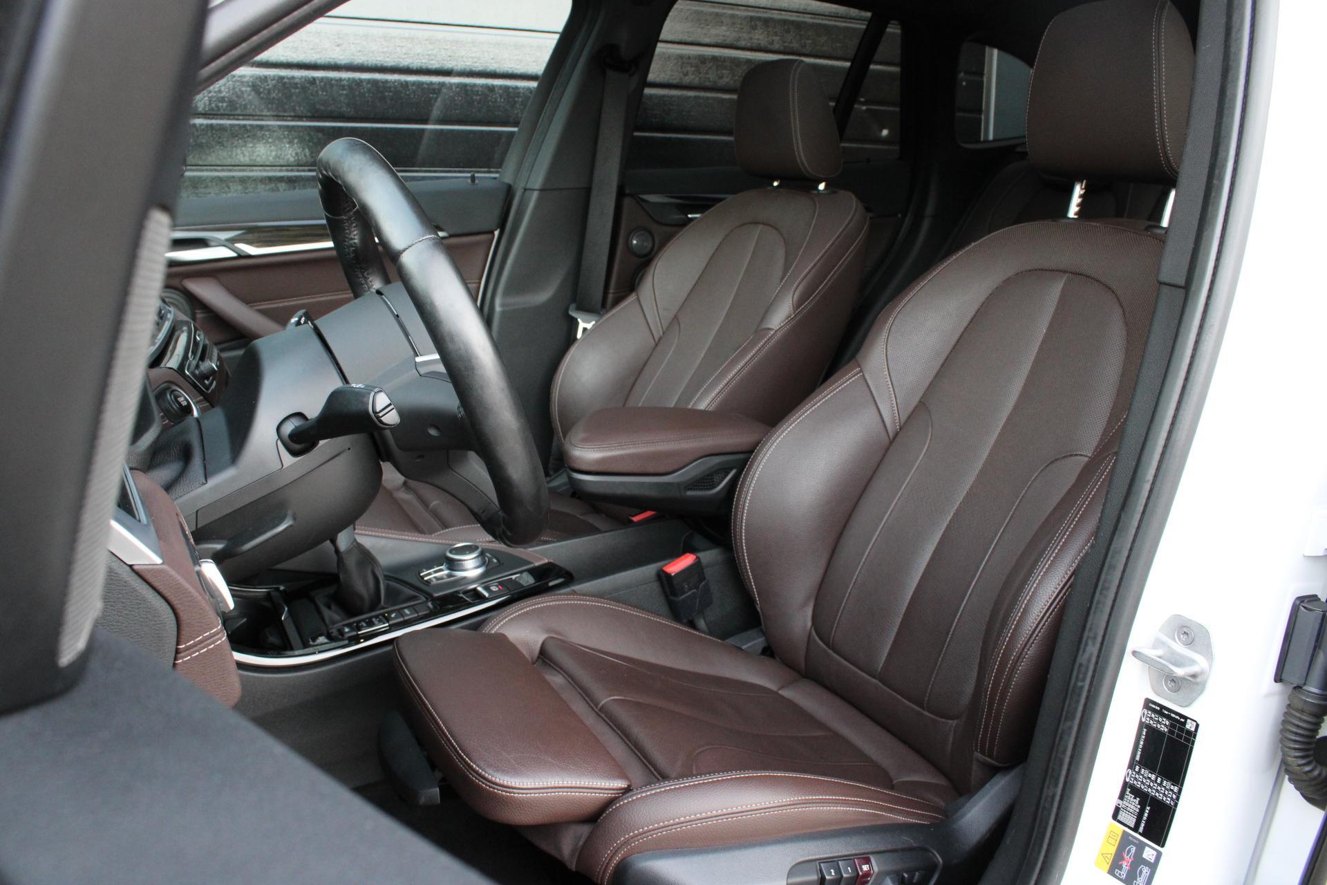 Foto van BMW X1 Xdrive25e