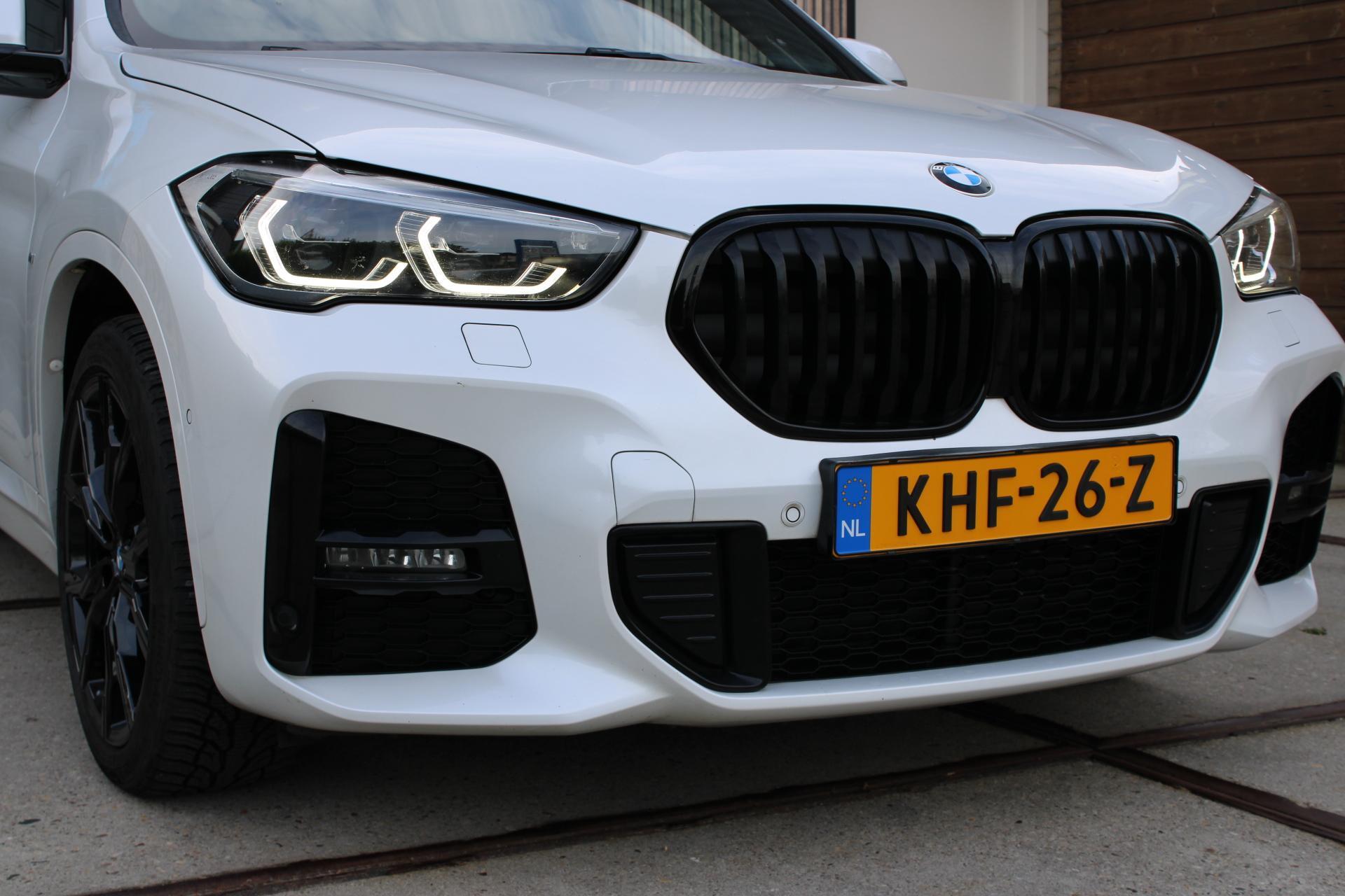 Foto van BMW X1 Xdrive25e