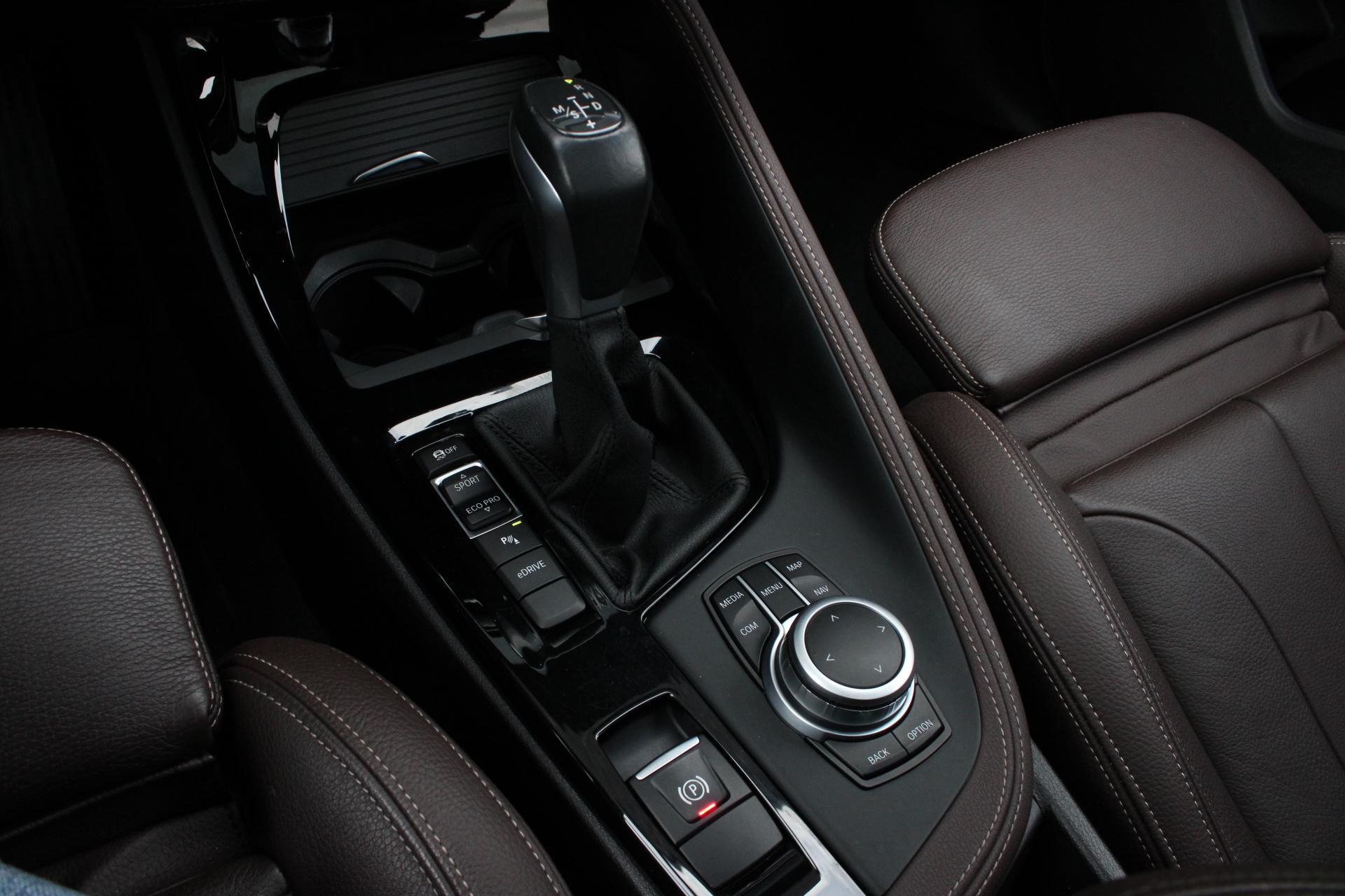 Foto van BMW X1 Xdrive25e
