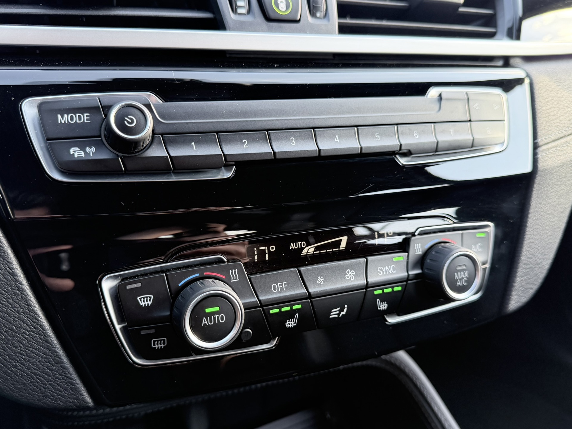 Foto van BMW X1 Xdrive25e