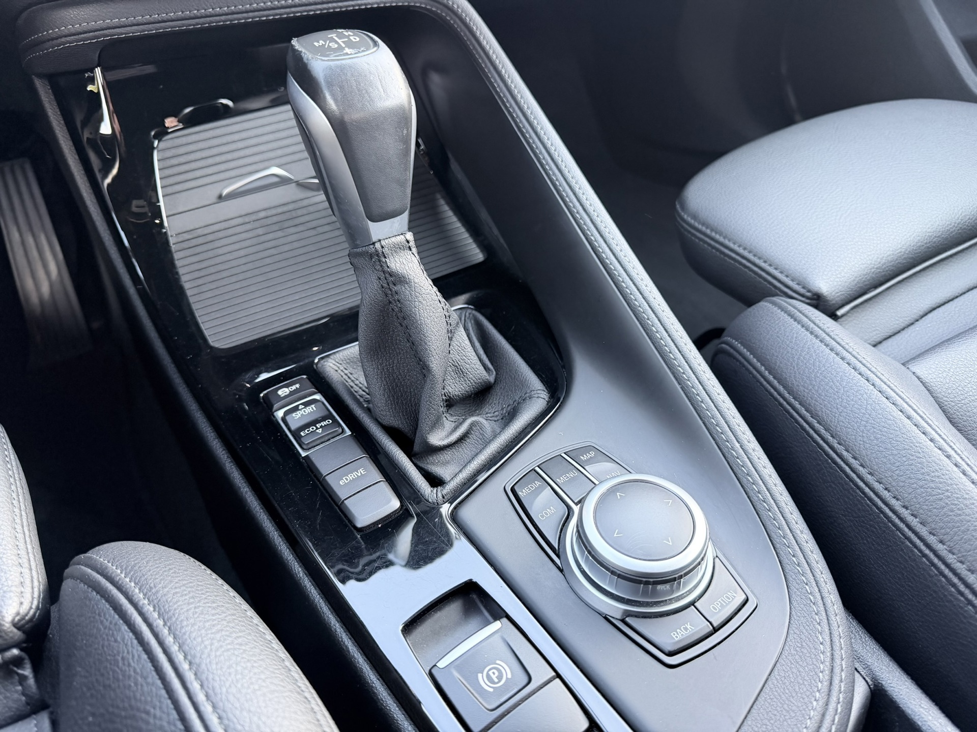 Foto van BMW X1 Xdrive25e