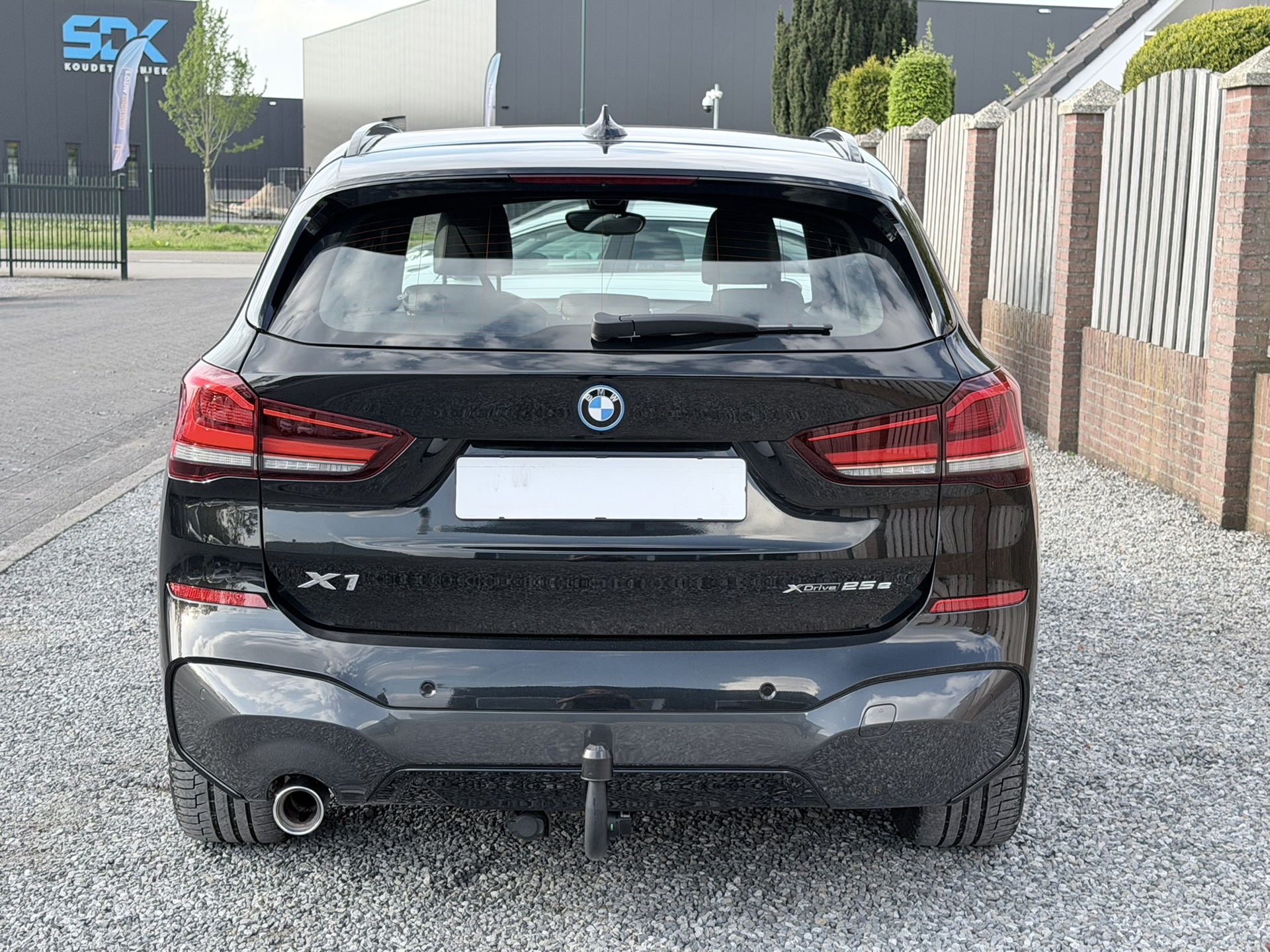 Foto van BMW X1 Xdrive25e