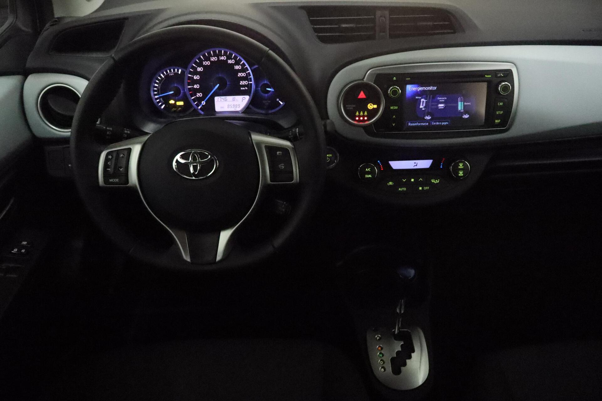 Foto van Toyota Toyota Yaris Hybrid