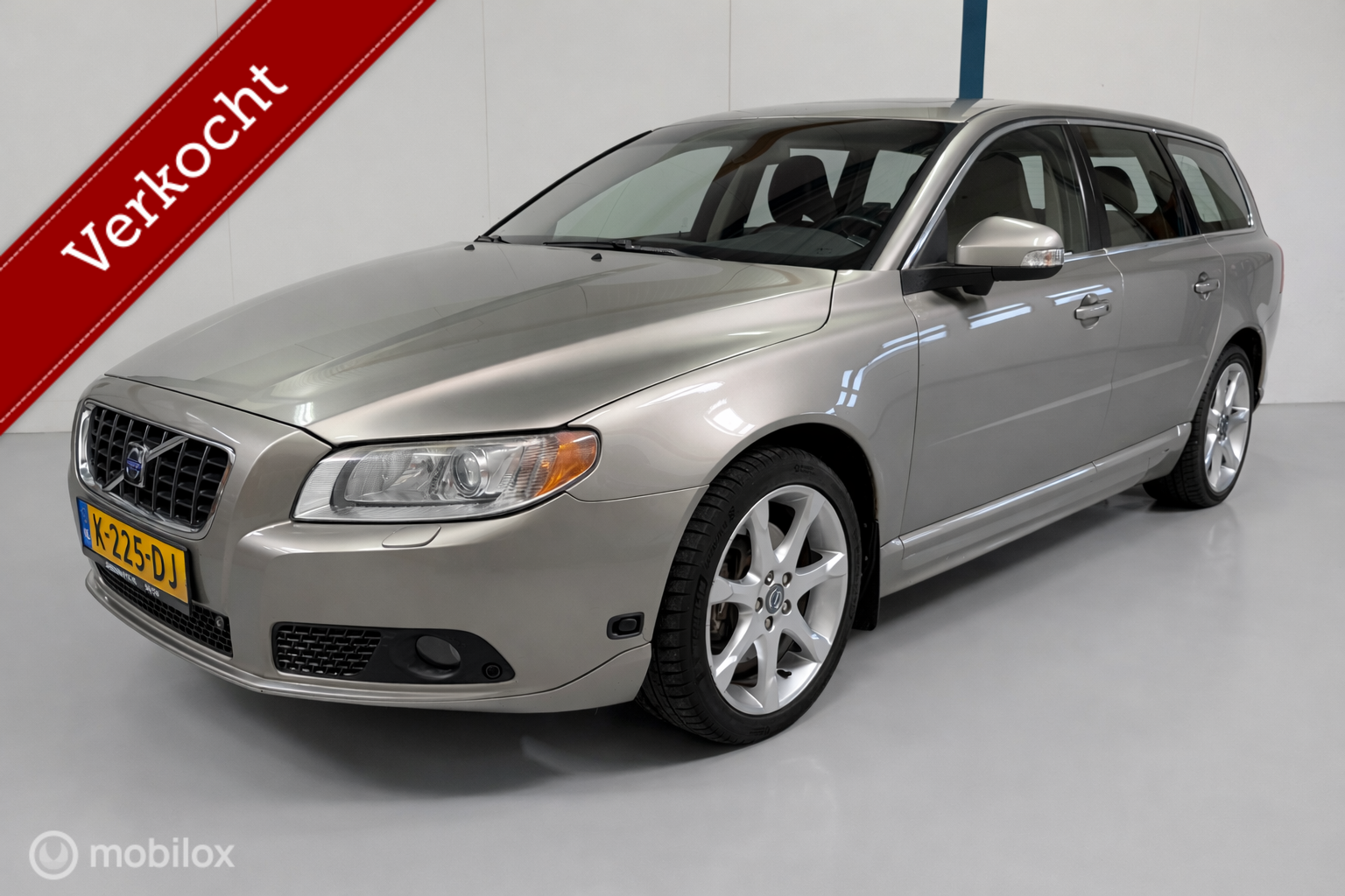 Volvo V70 3.0 T6 AWD Summum SCHUIFDAK / LEER 2007 - voorkant