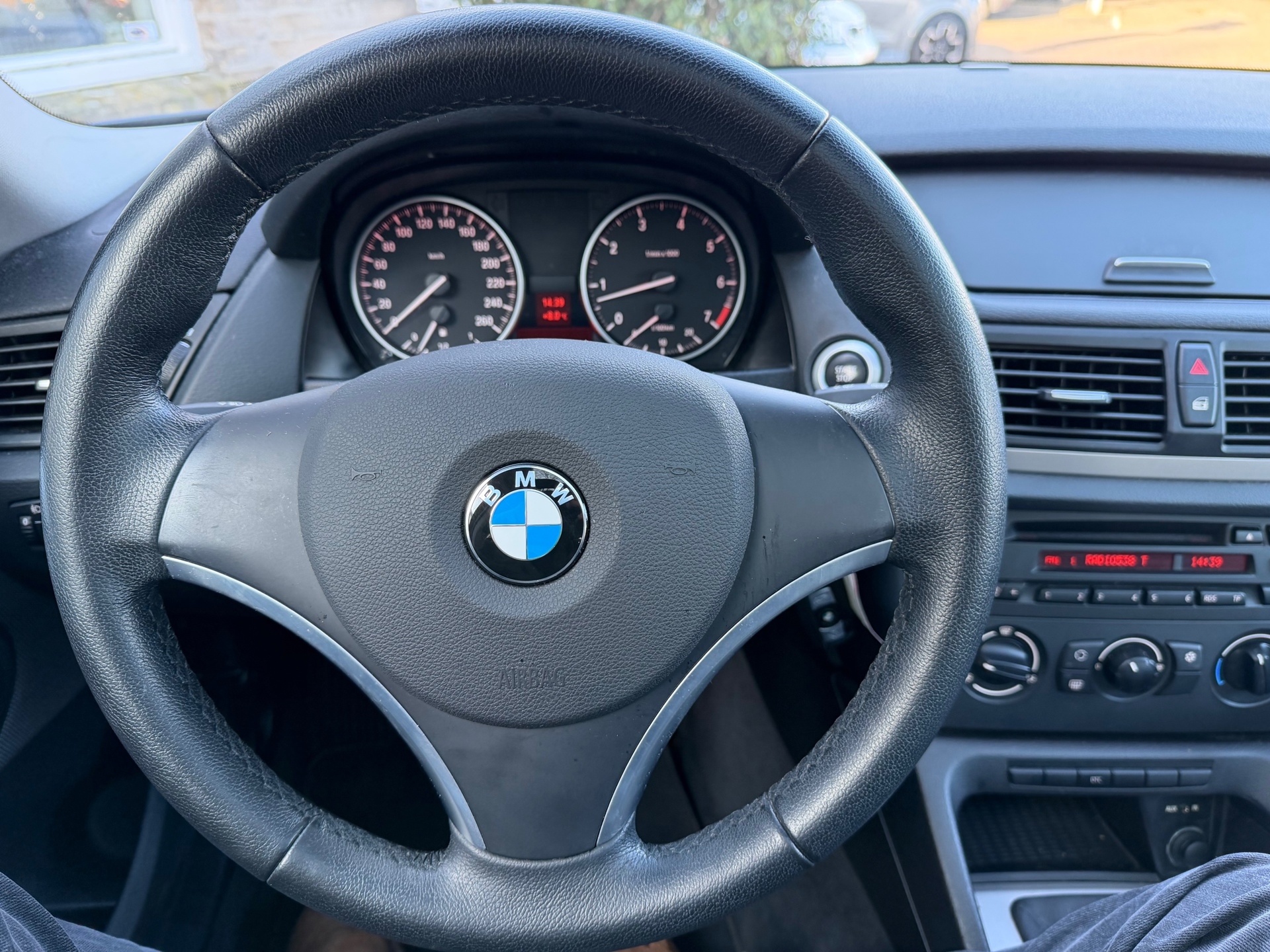 Foto van BMW X1 sDrive 18i