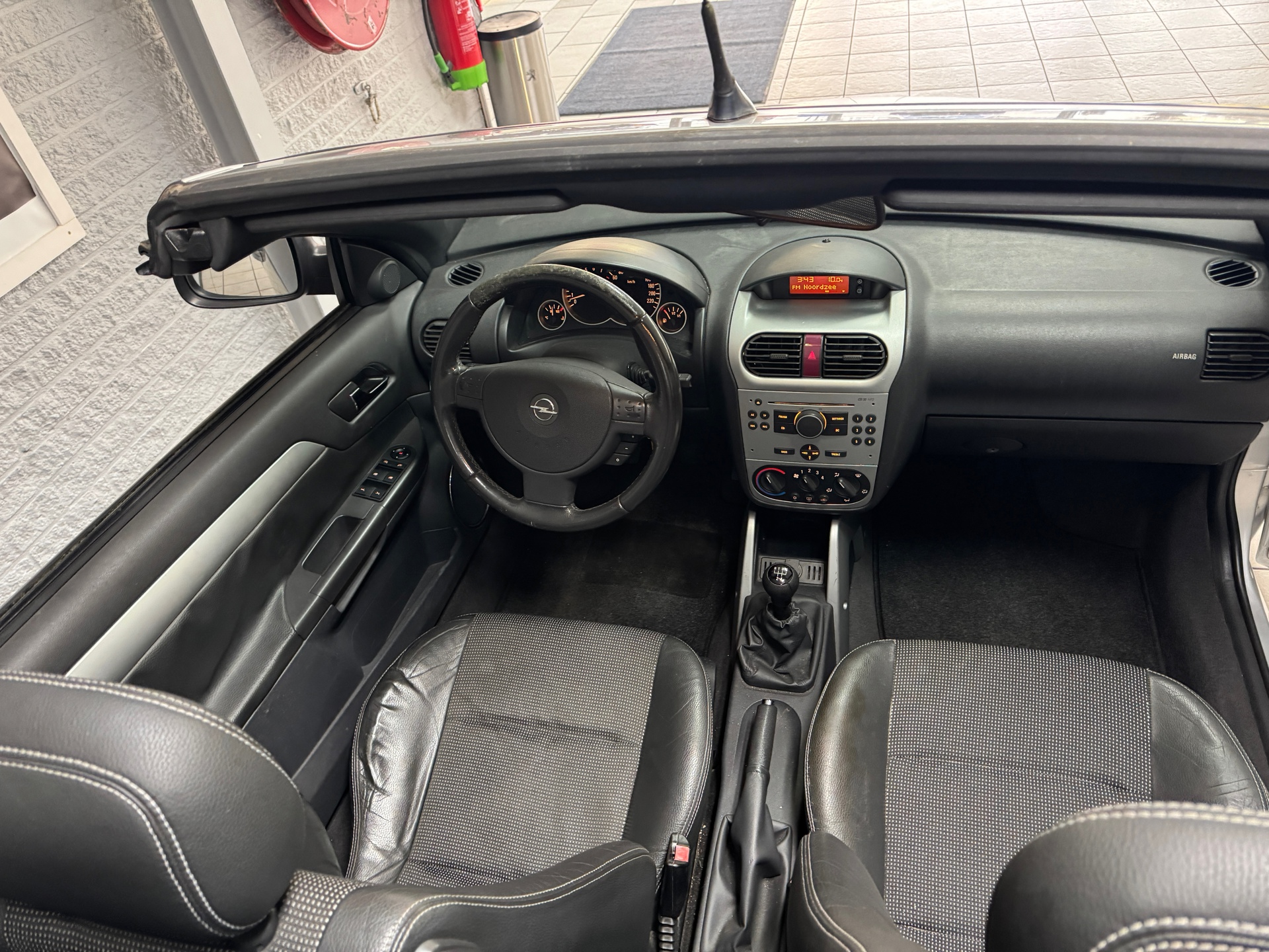 Foto van Opel Tigra