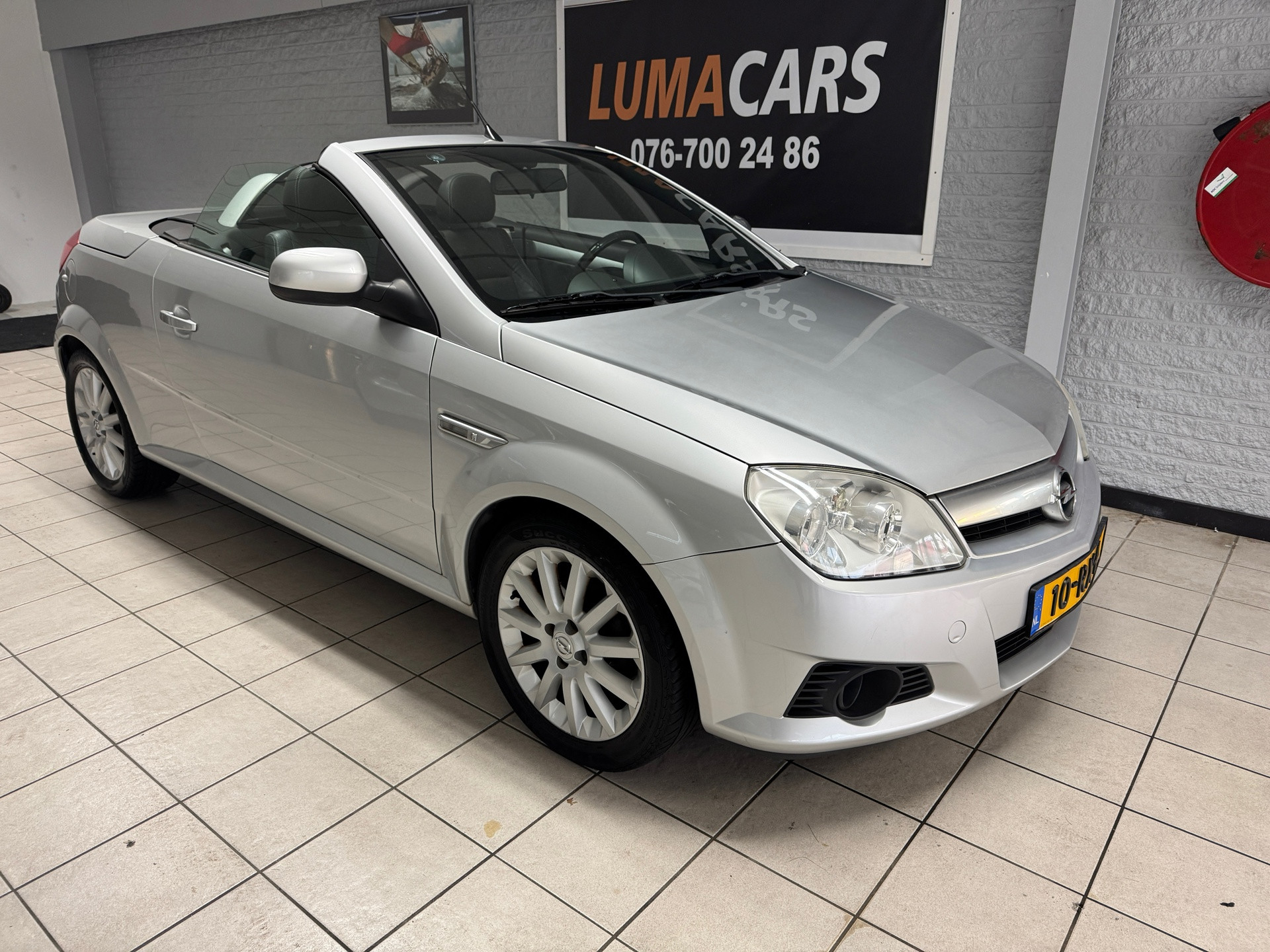 Foto van OPEL TIGRA