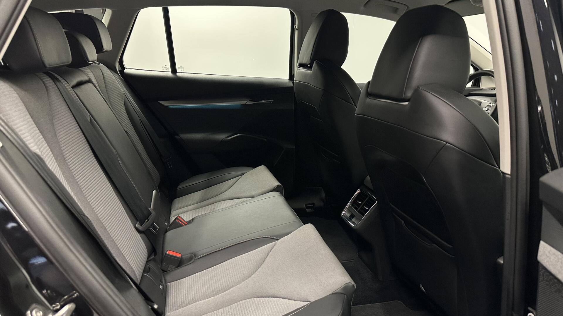 Foto van Skoda Enyaq 50