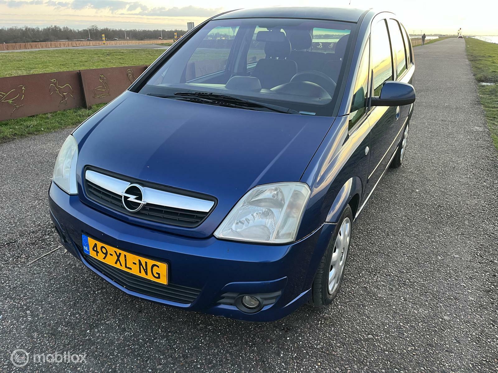 Opel Meriva 1.4-16V Essentia 2006 - voorkant