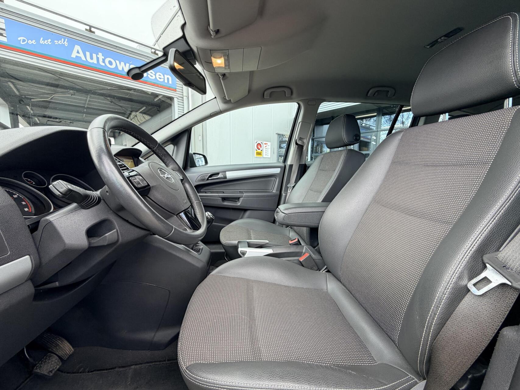 Foto van Opel Zafira