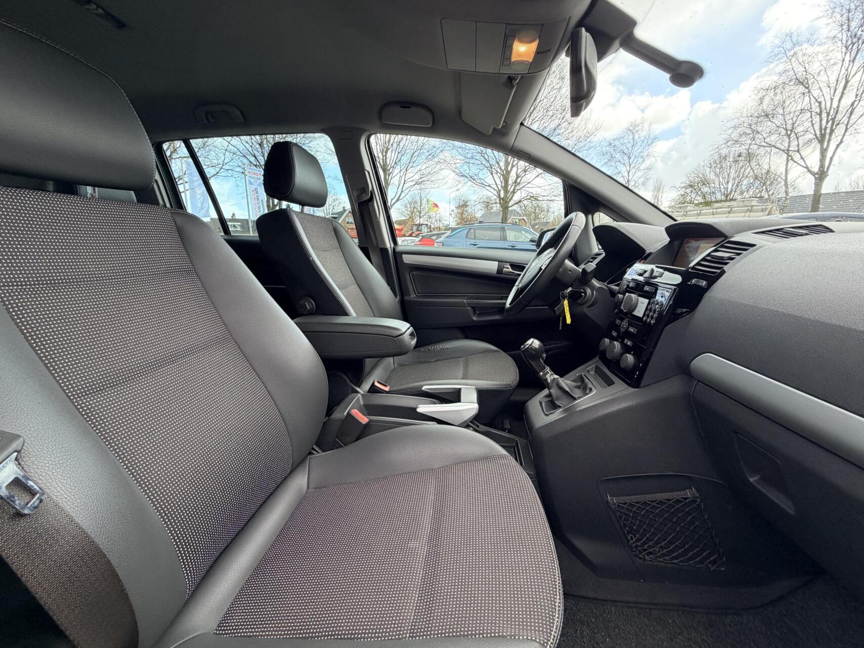 Foto van Opel Zafira