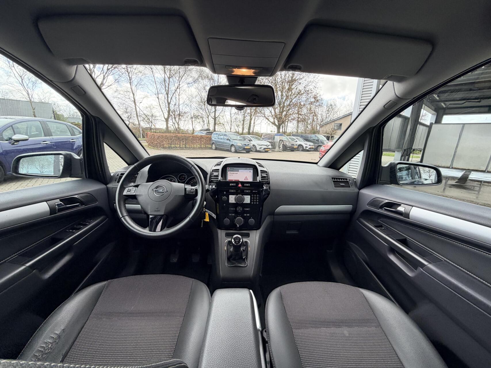 Foto van Opel Zafira