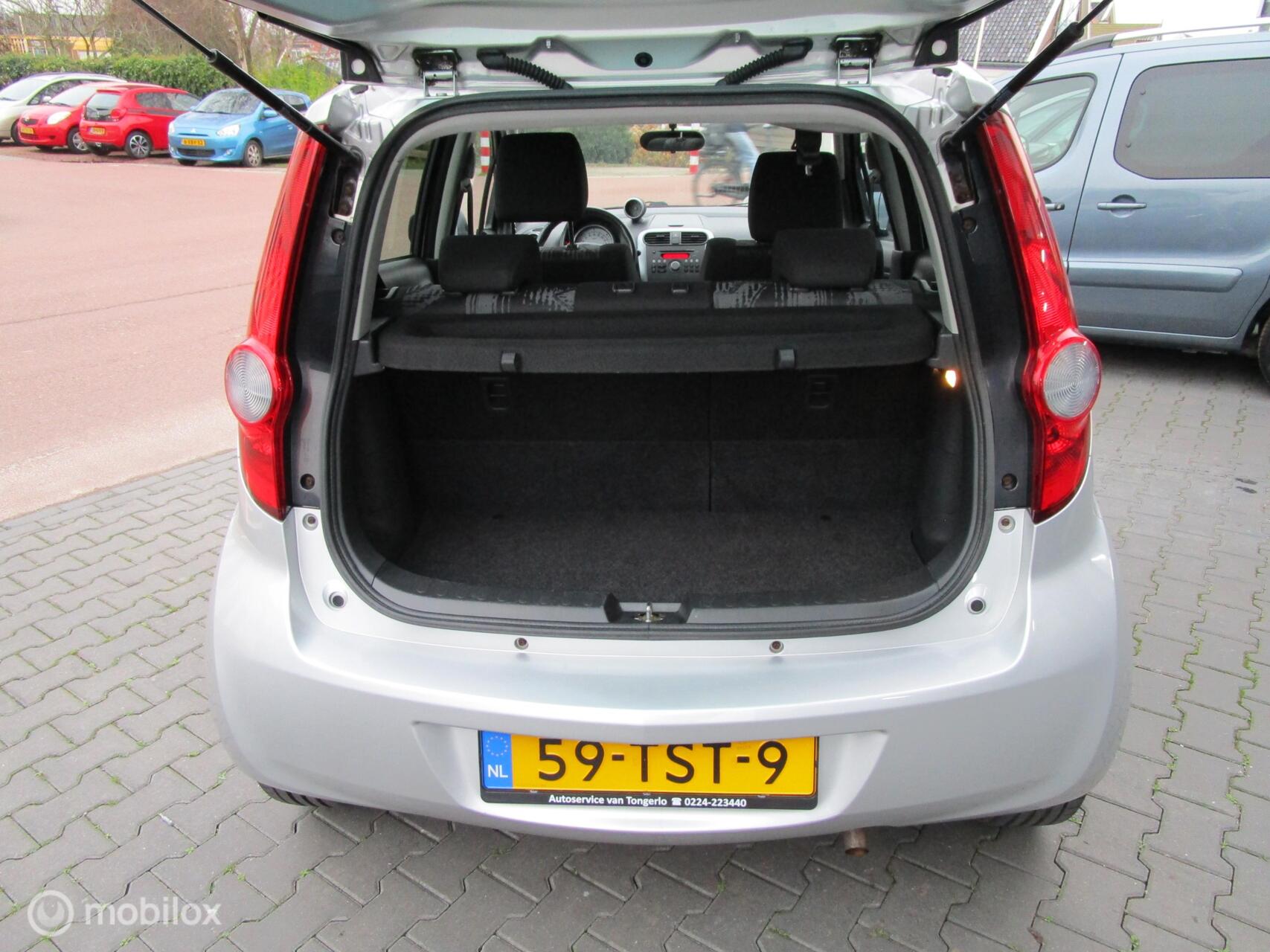 Foto van Opel Agila