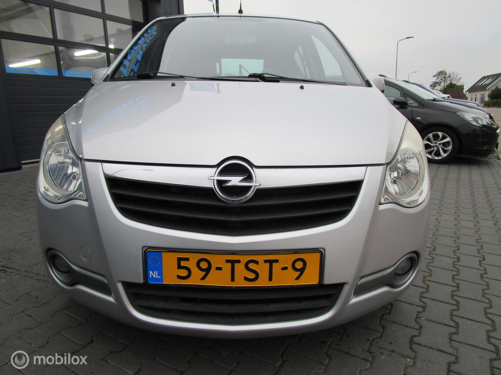 Foto van Opel Agila
