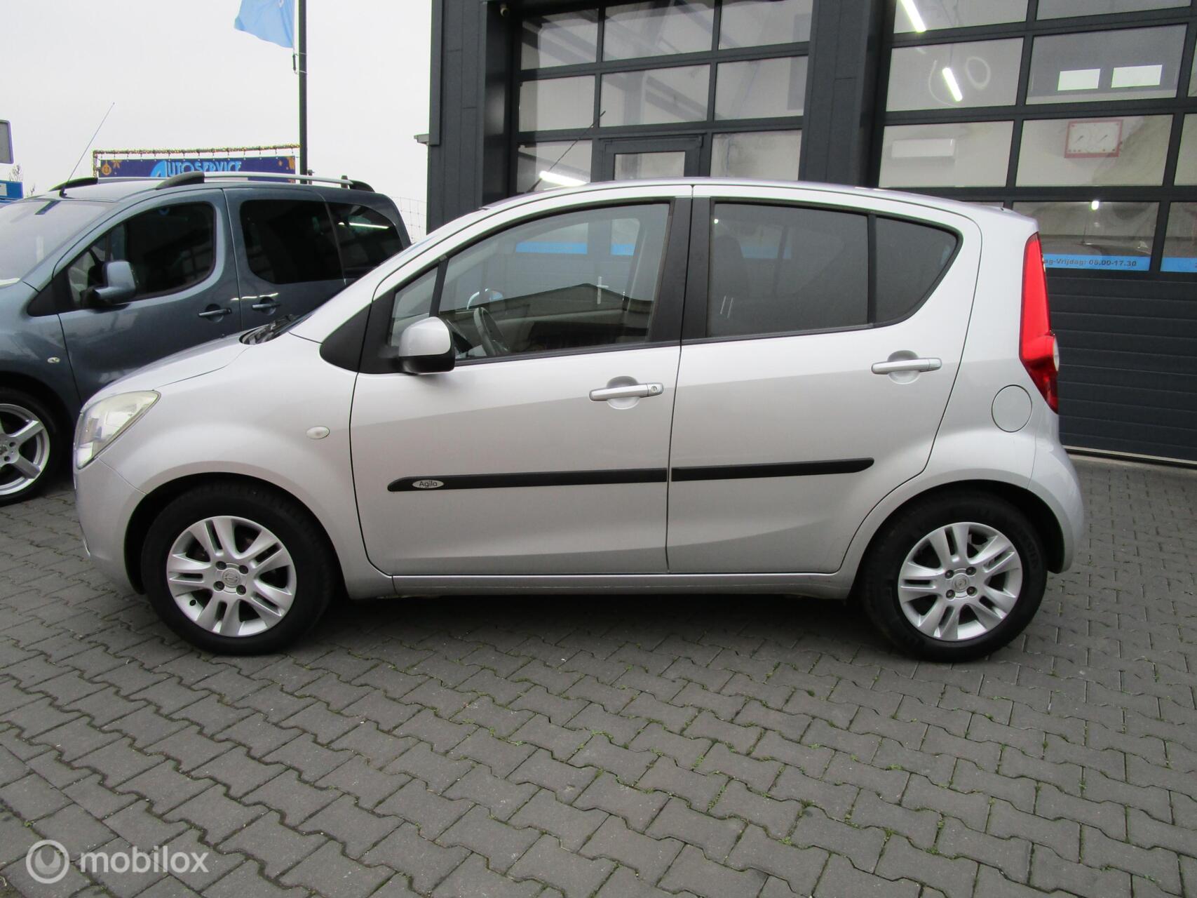 Foto van Opel Agila