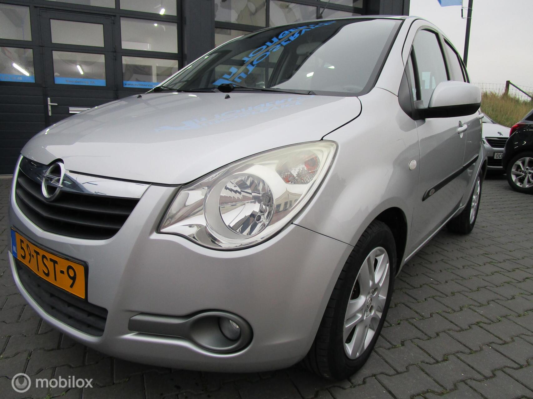 Foto van Opel Agila