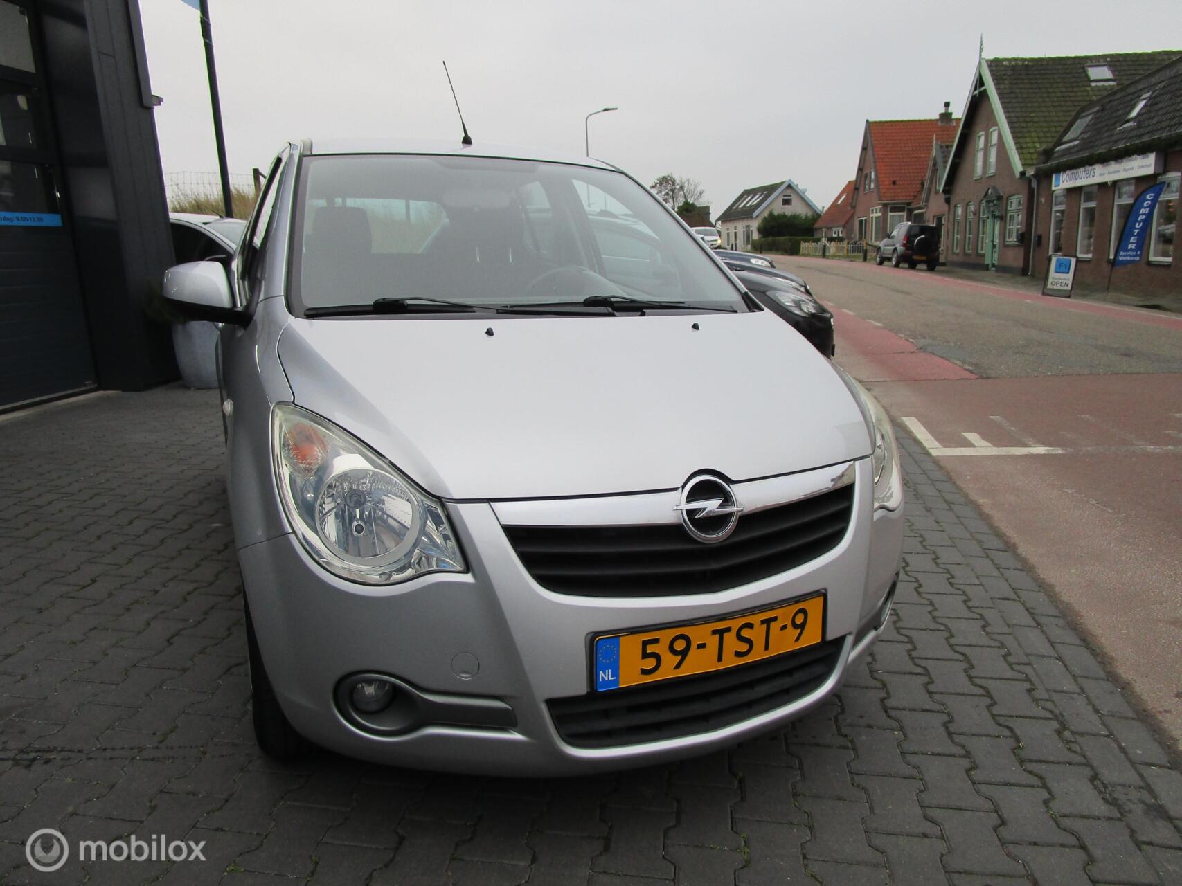 Foto van Opel Agila