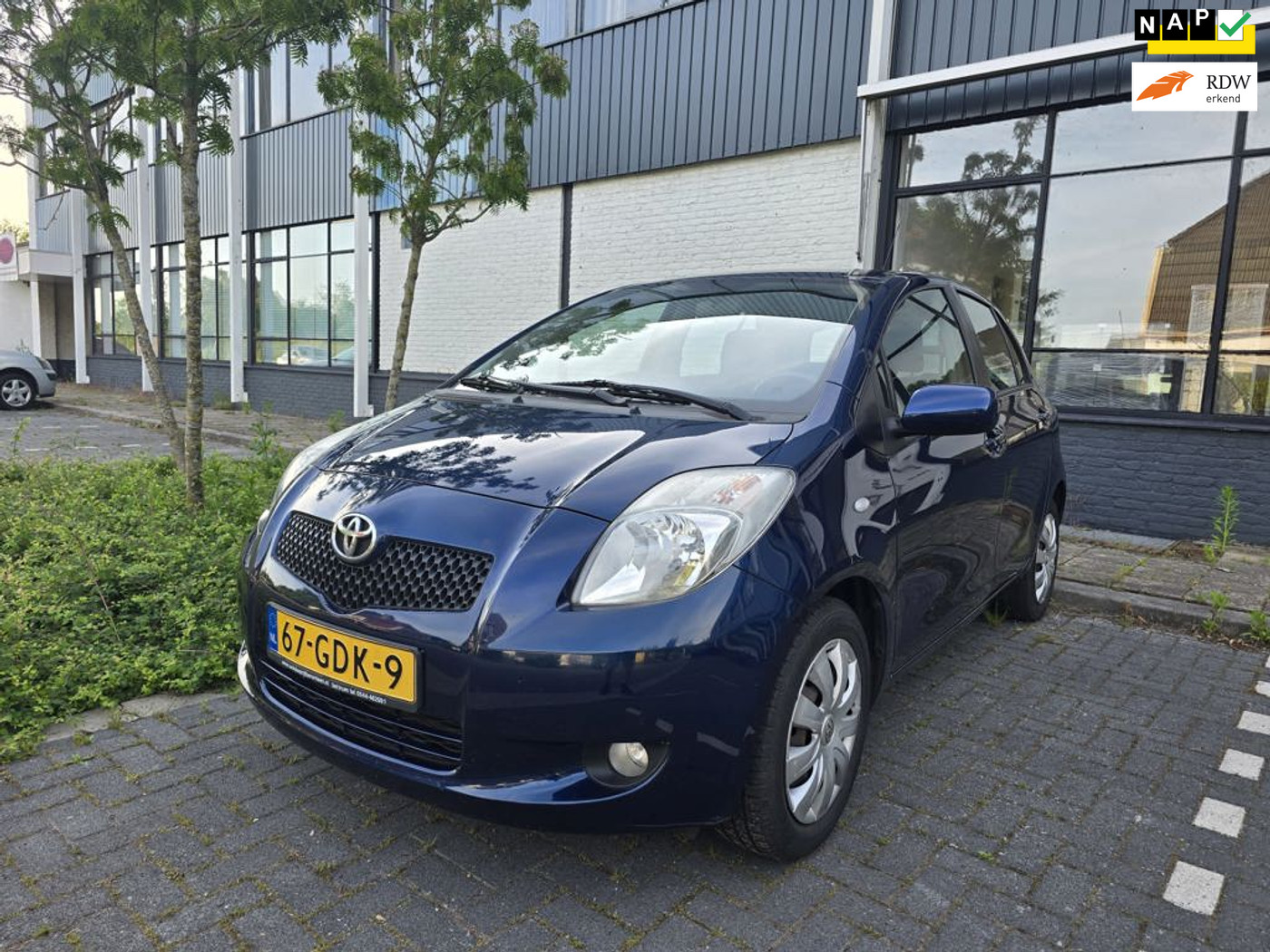 Toyota Toyota Yaris 1.3 VVTi Automaat Sol MMT Airco 2008 - voorkant