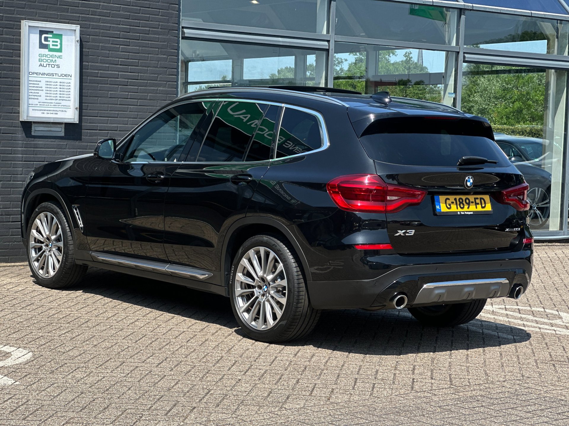 Foto van BMW X3 Xdrive20i