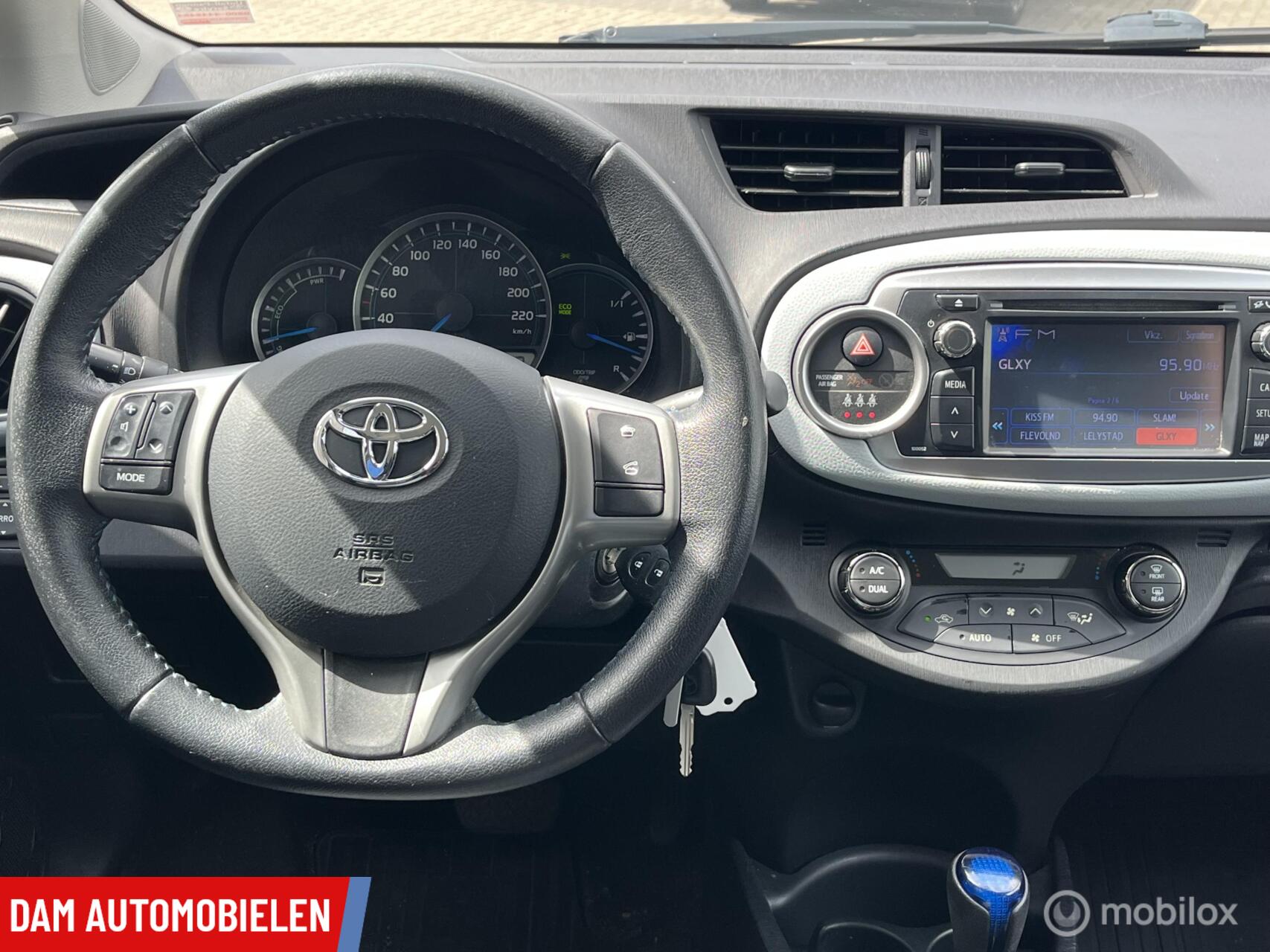 Foto van Toyota Toyota Yaris Hybrid