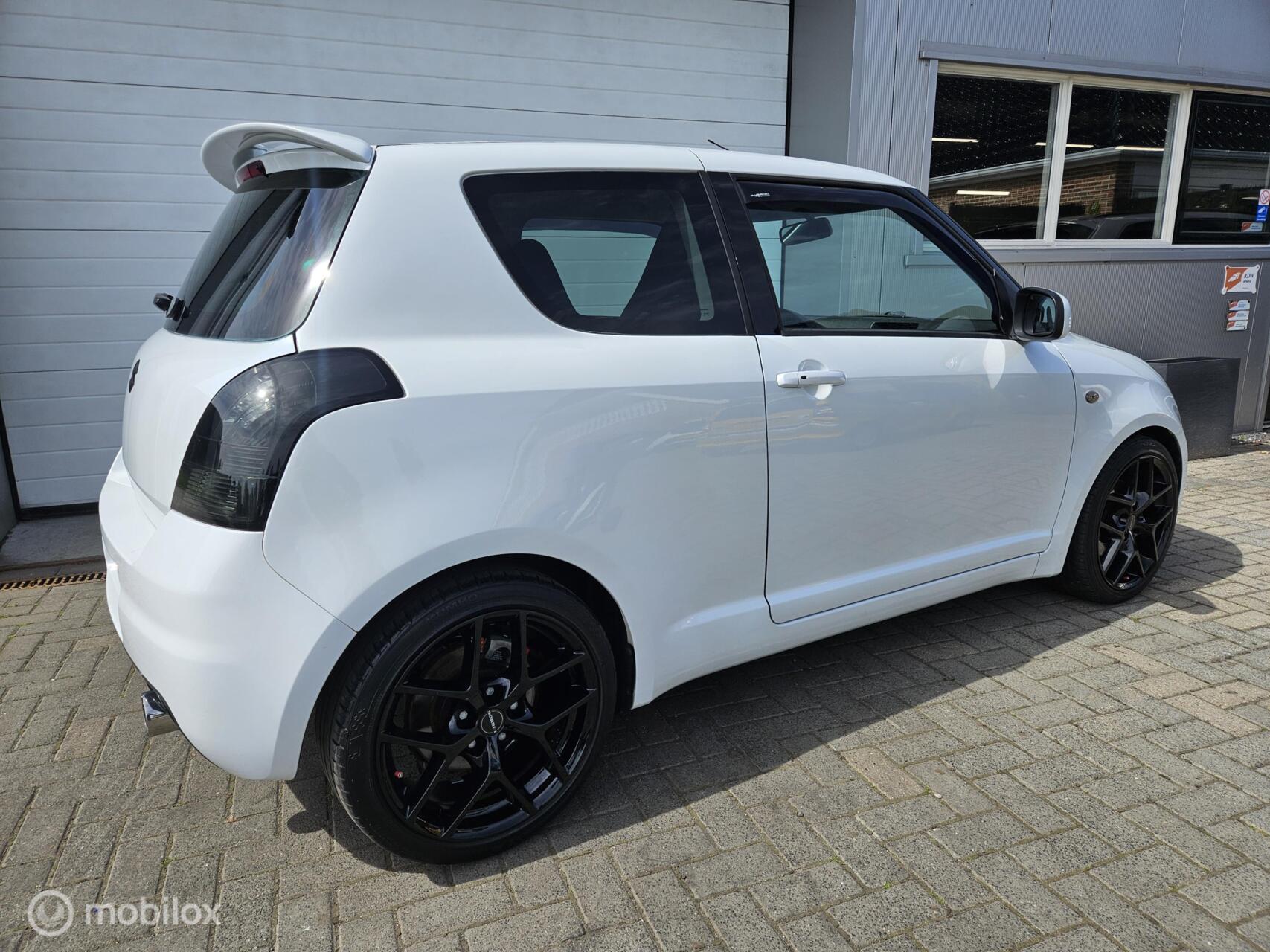 Foto van Suzuki Swift