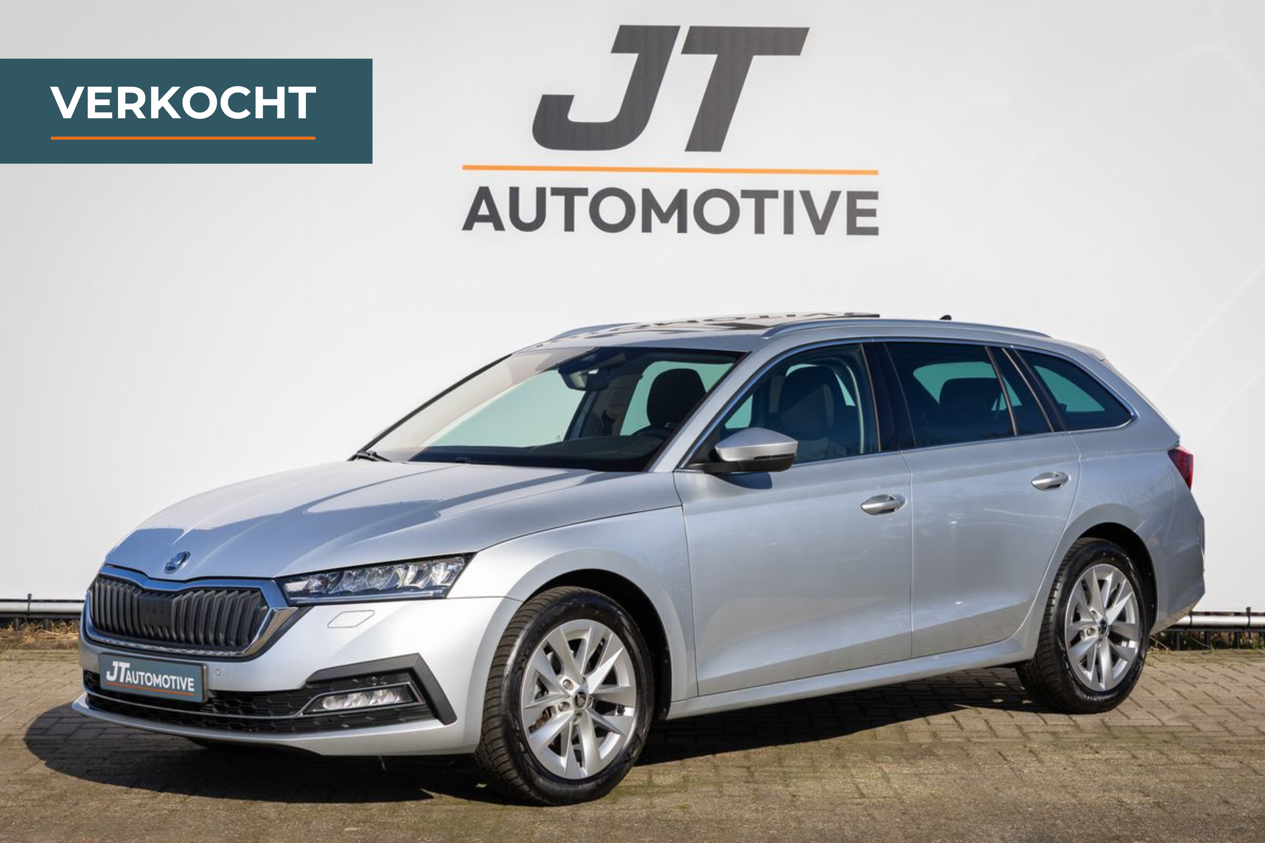Skoda Octavia 1.5 e-TSI Bns Ed. Plus Pano | PDC | Stoelverwarming/Stuurverwarming | Elektrische achterklep | CarPlay 2022 - voorkant