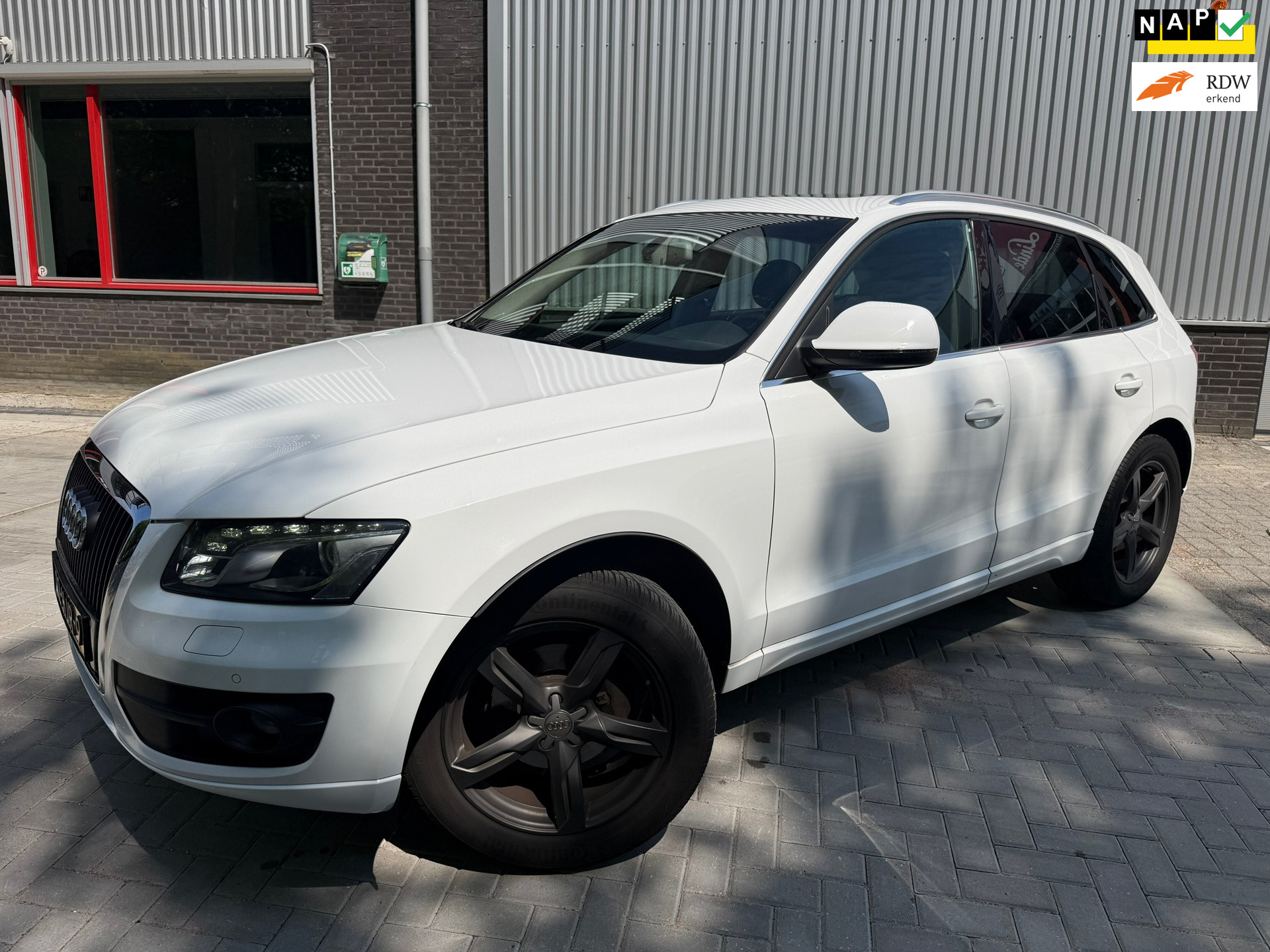 Audi Audi Q5 2.0 TFSI quattro Pro Line NAVI AIRCO PANO 2009 - voorkant