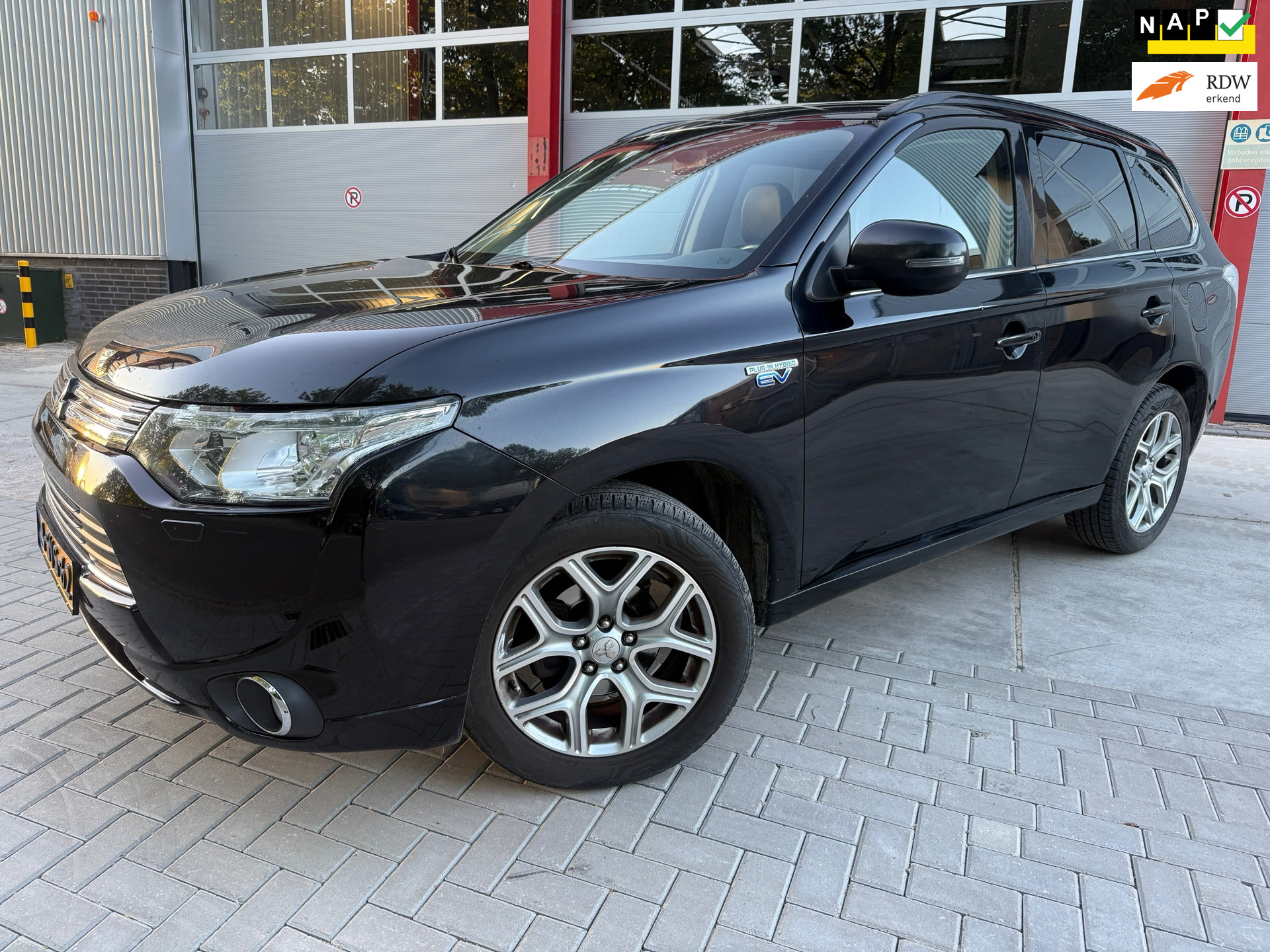 Foto van MITSUBISHI MITSUBISHI OUTLANDER