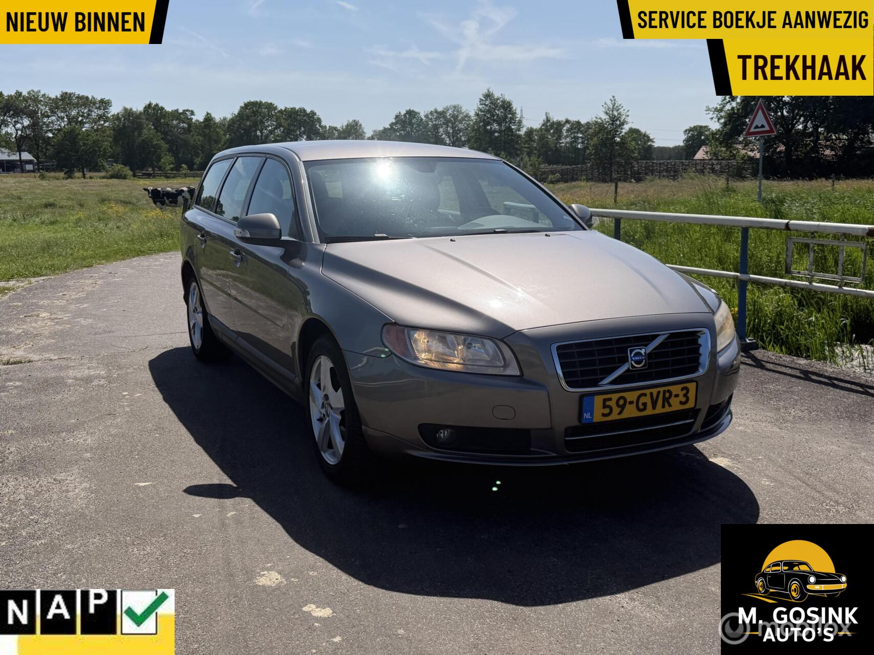 Volvo V70 2.0 Kinetic trekhaak leder onderhoud boekjes Nap 2008 - voorkant