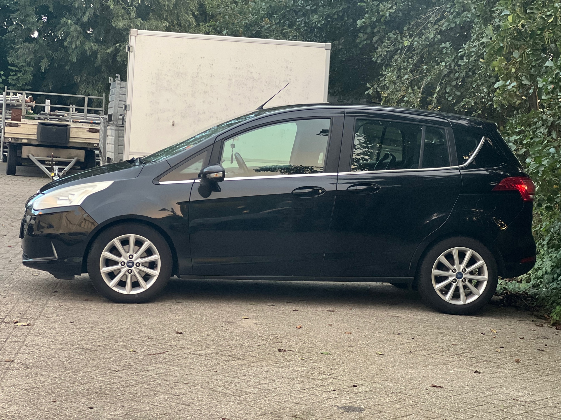 Foto van Ford B-max