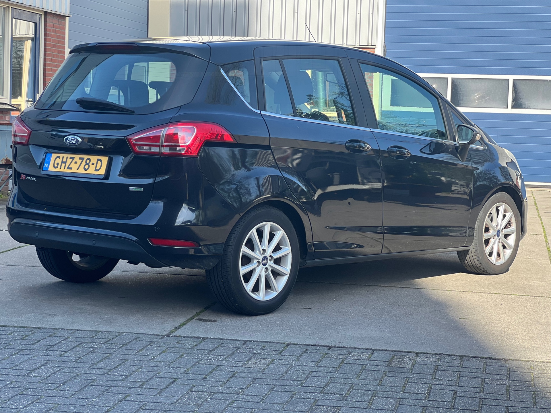 Foto van Ford B-max
