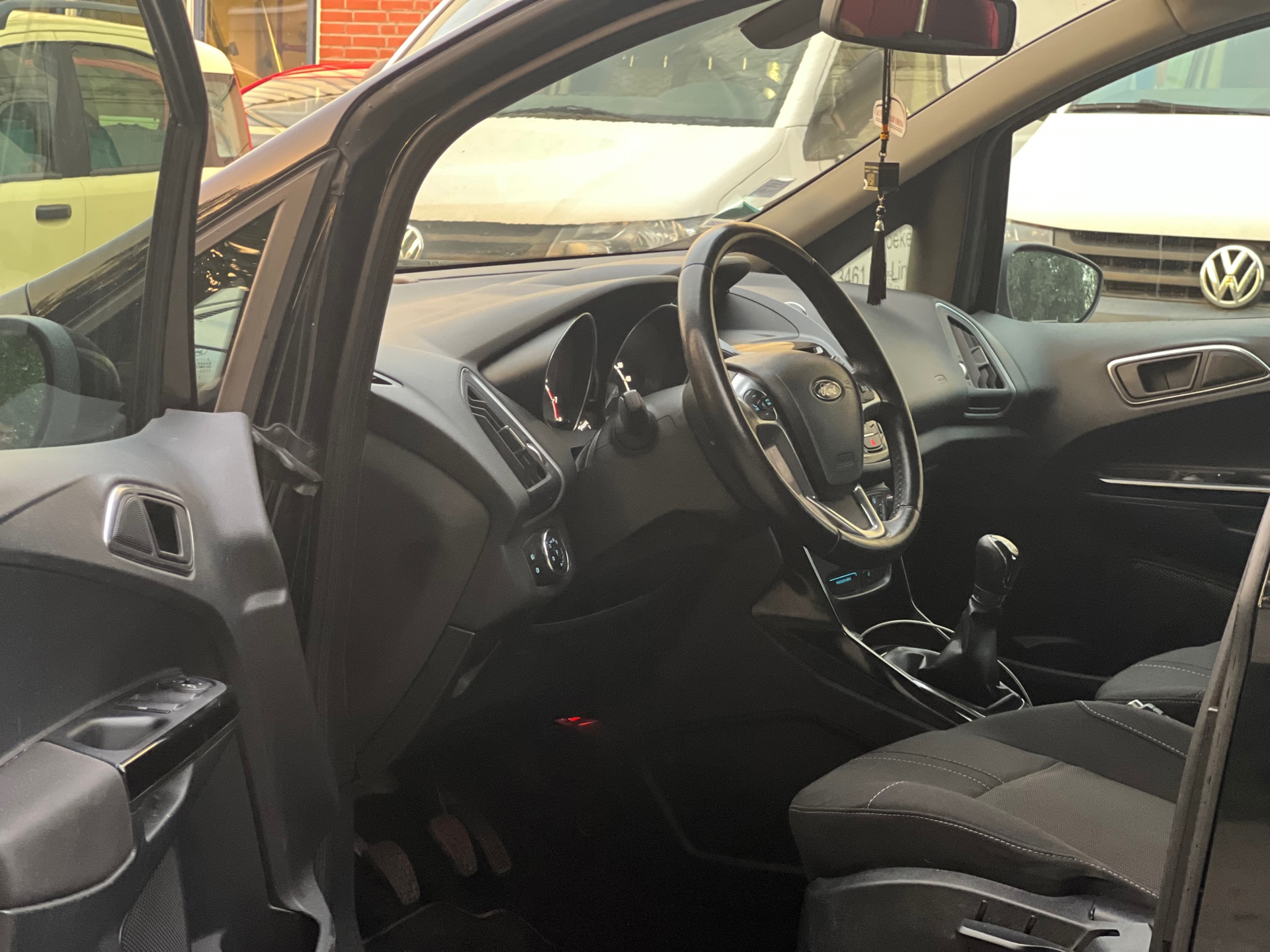 Foto van Ford B-max