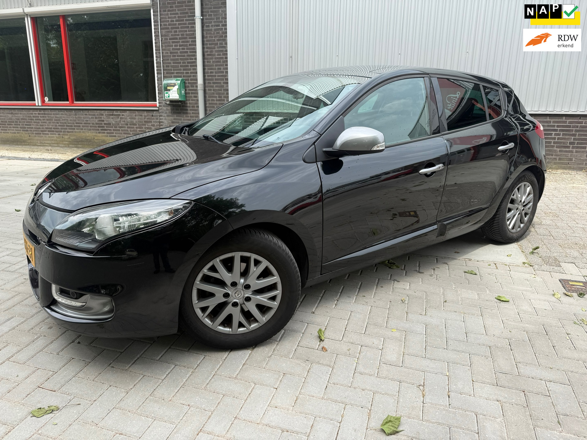 Renault Megane 1.5 dCi GT-Line StartStop Keyless Entry Pano 2013 - voorkant