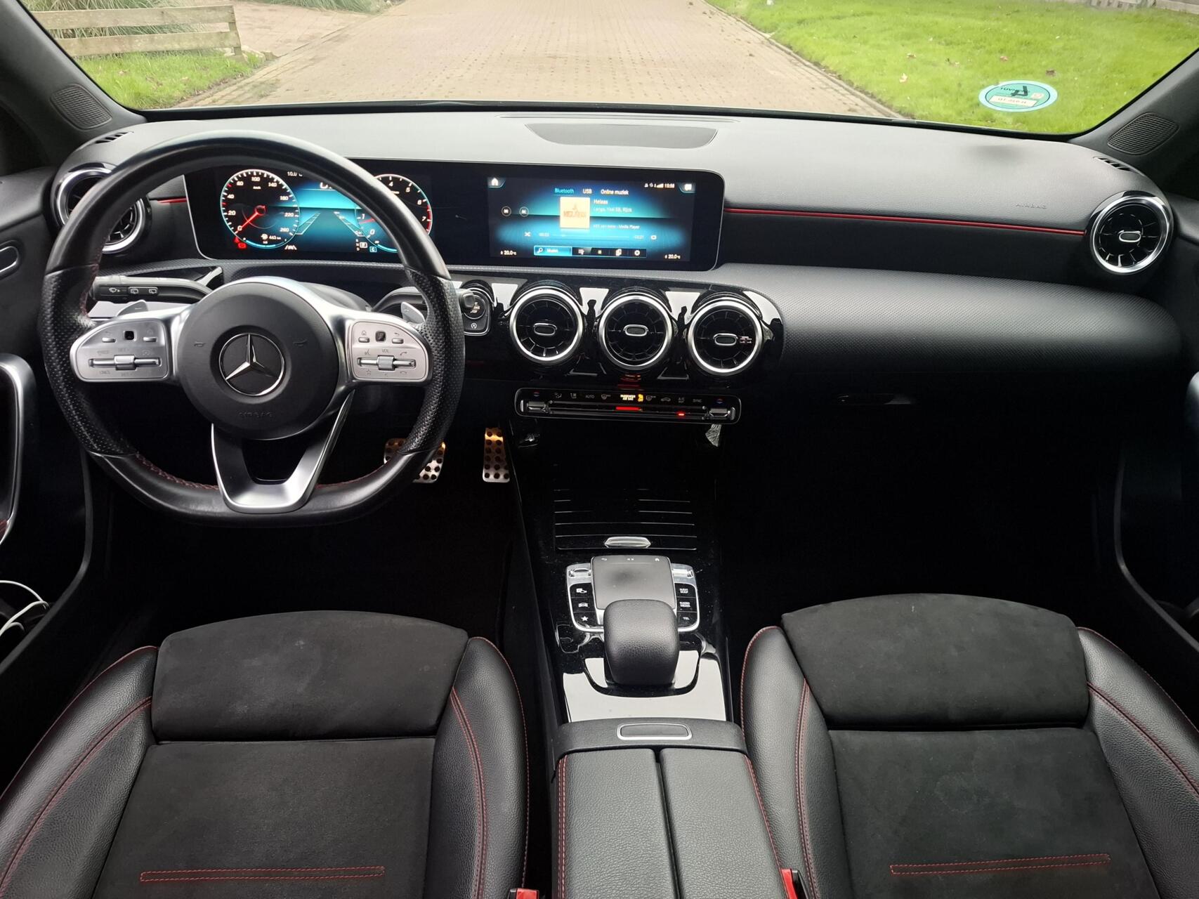 Foto van Mercedes-Benz A 200