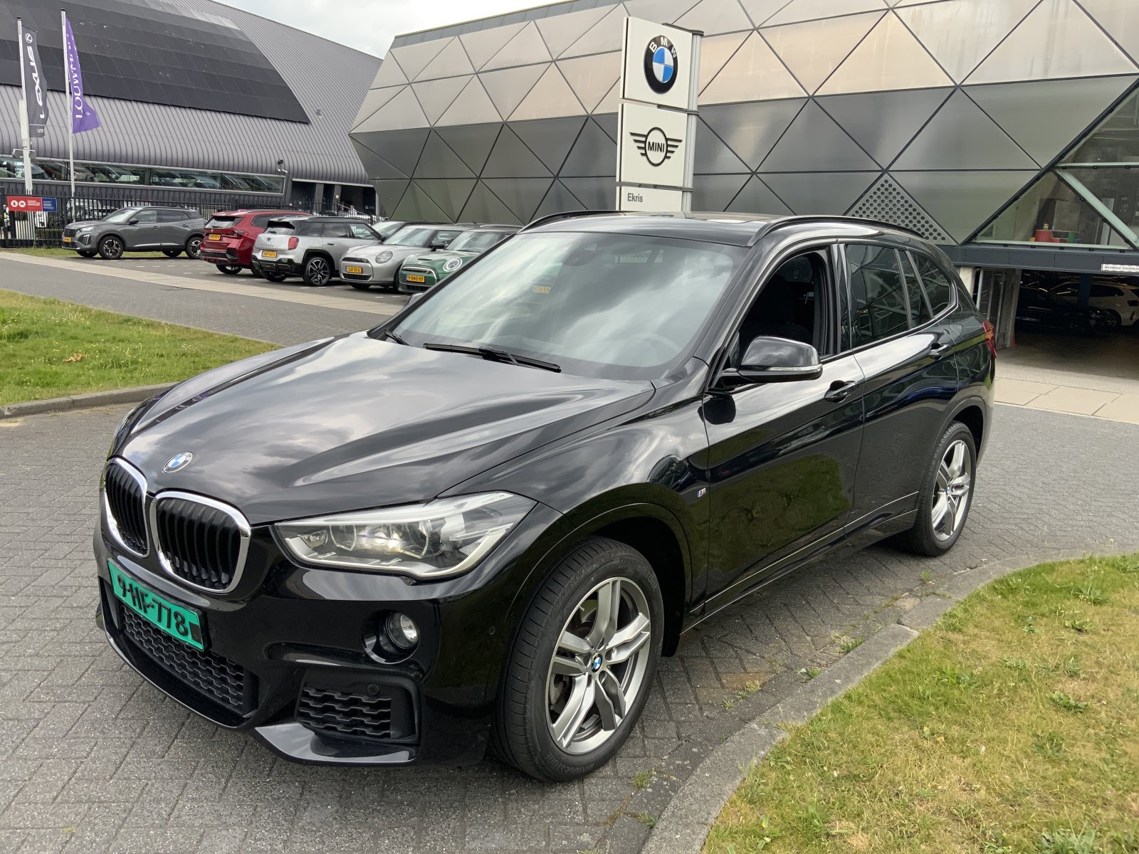 BMW X1 sDrive20i High Exec. 2019 - voorkant