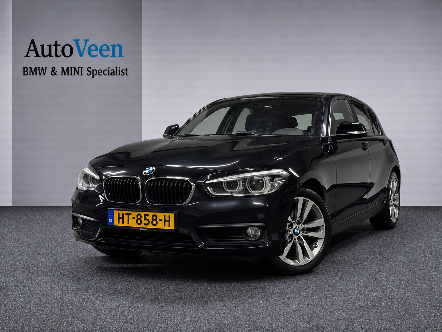 BMW 116i 116i Essential (LED, CRUISE CONTROL, NAVI, PARKEERSENSOREN) 2016 - voorkant
