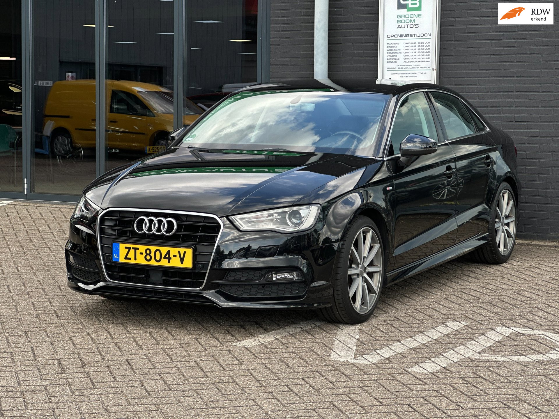 Audi A3 Limousine 1.4 TFSI CoD Ambiente Pro Line Plus/150 PK/XENON/NAVI/AUTOMAAT/NETTE STAAT!! 2016 - voorkant