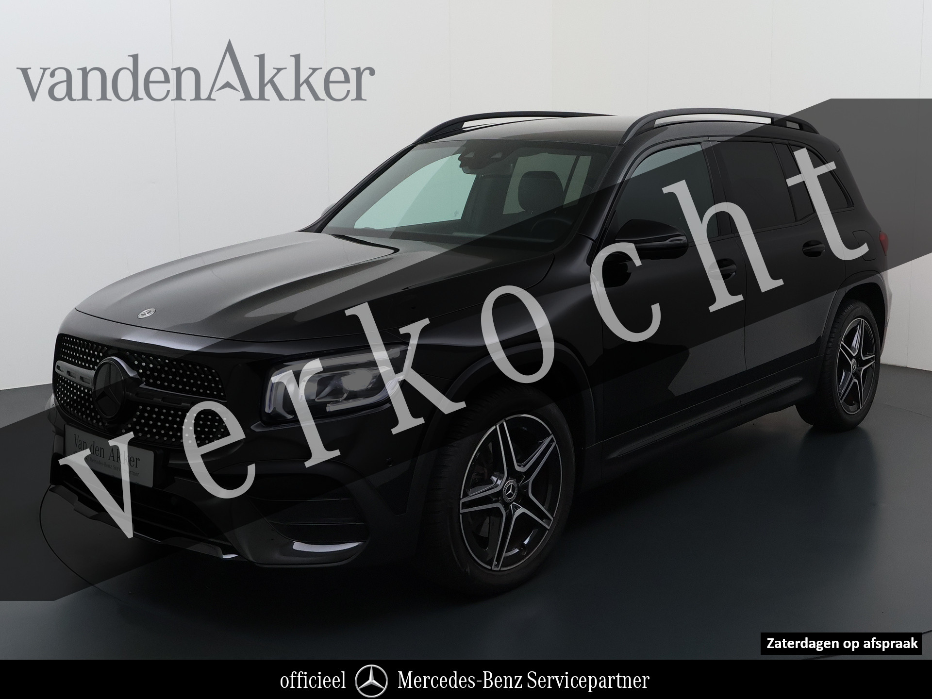 Mercedes-Benz GLB 180 180 AMG // Nightpakket // Sfeerverlichting // 19" AMG Velgen // Camera // Elek. Achterklep 2021 - voorkant