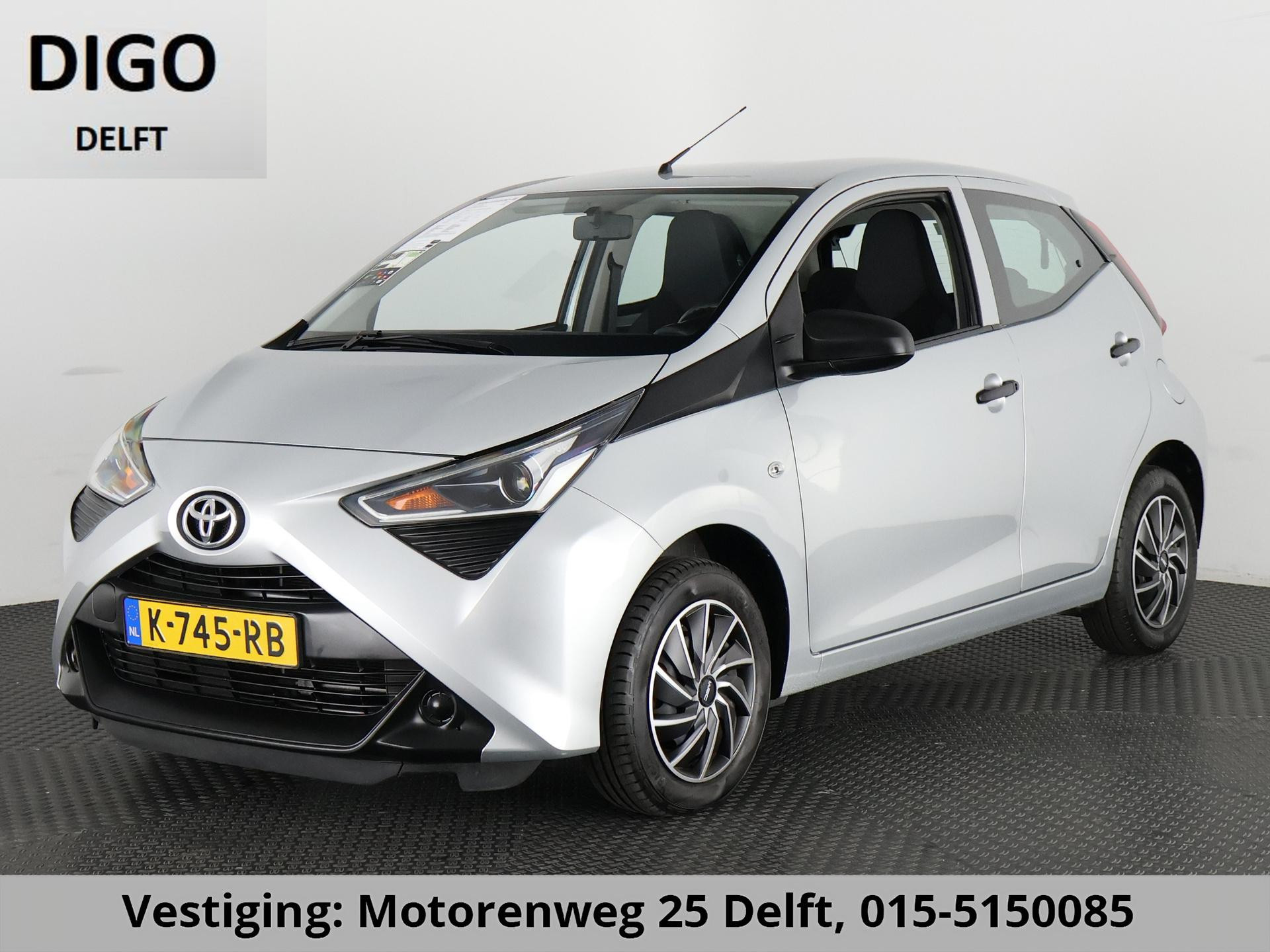 Toyota Toyota Aygo 1.0 VVT-i X SILVERLINE FUN AIRCO COMFORT PACK 2021 - voorkant