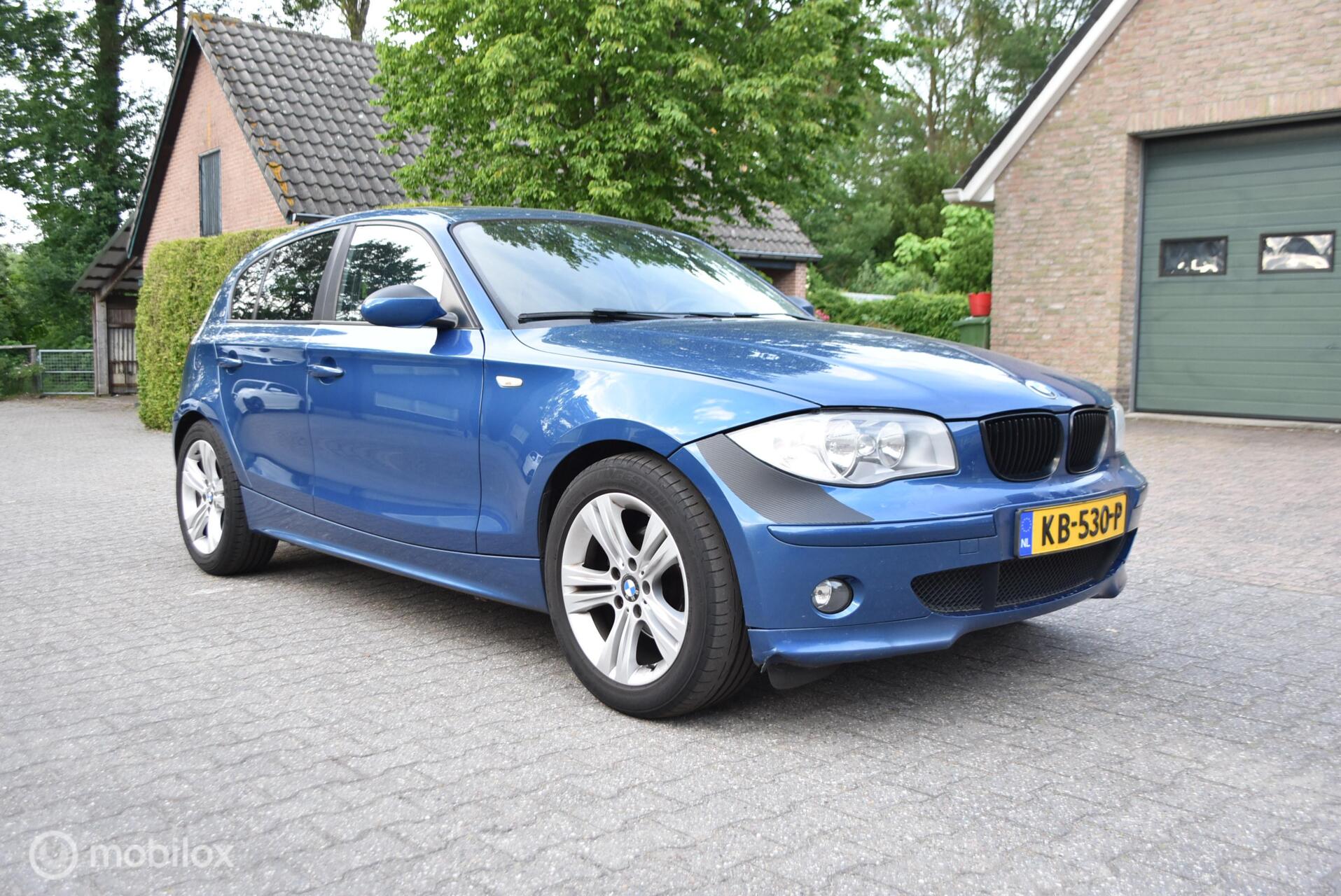 BMW 120i 120i Executive 2004 - voorkant