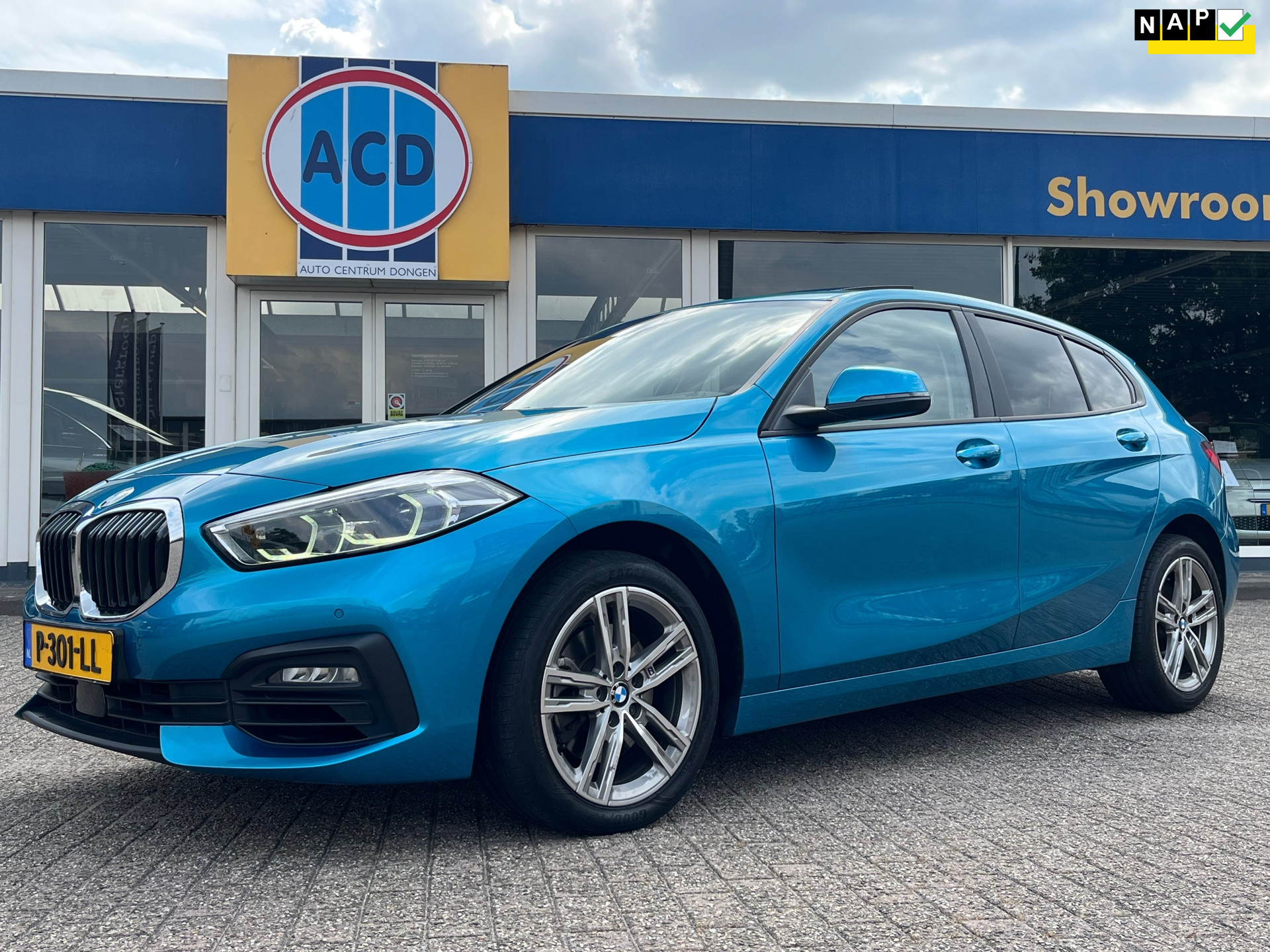 BMW 116i 116i Business Edition | Orig. NL | PanoramaDak | 17inch Lmv M-sport | 2022 - voorkant