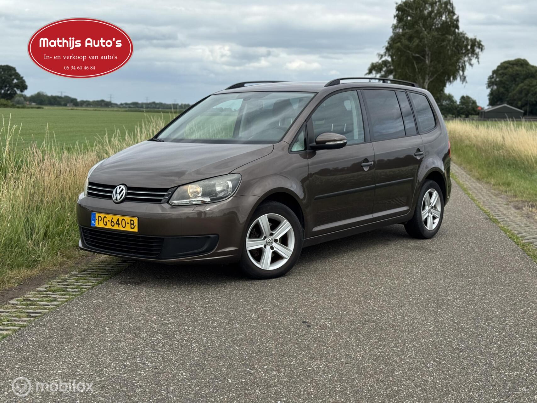 Volkswagen Touran 1.4 TSI Comfortline Automaat Navi LMV 2011 - voorkant