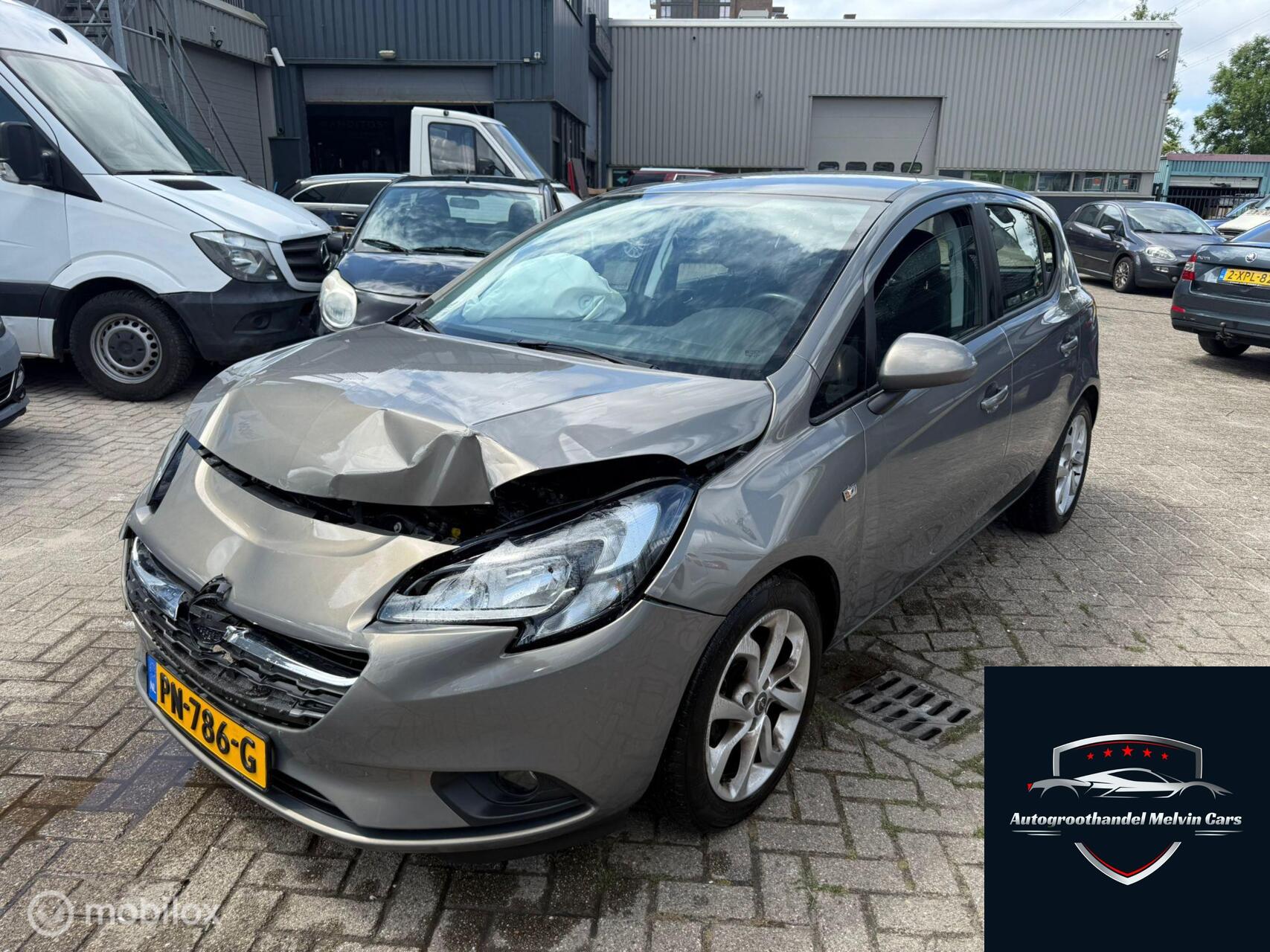 Opel Corsa 1.4 Cosmo Voorschade! 2015 - voorkant