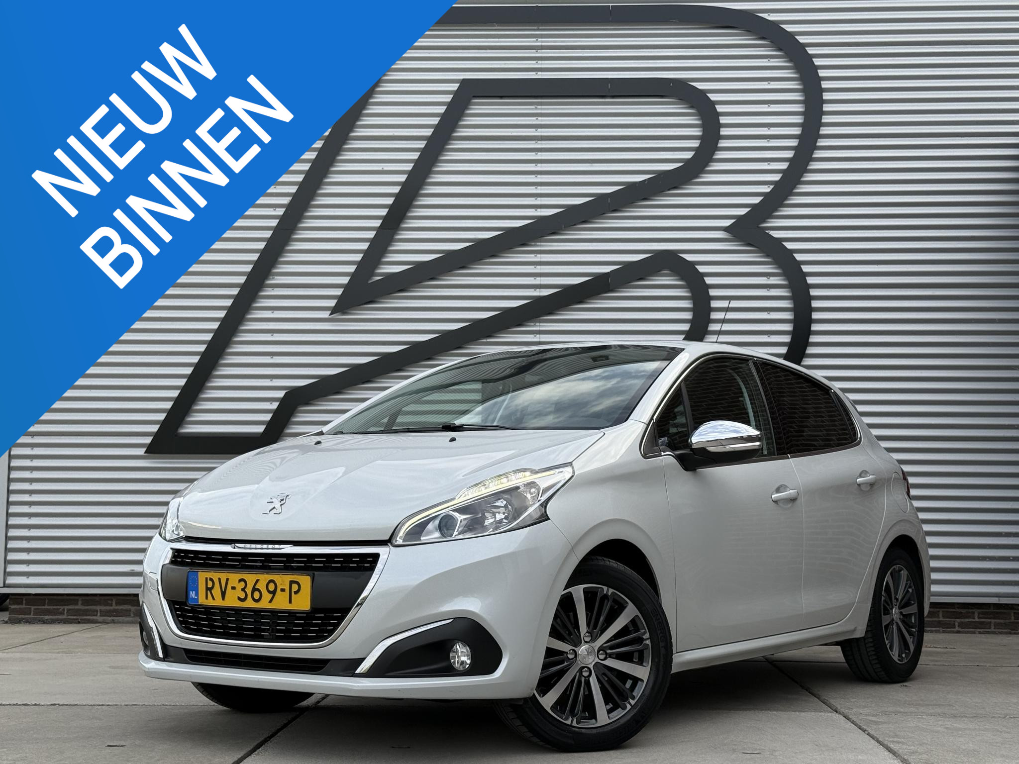 Peugeot 208 1.2 PureTech Allure 2018 - voorkant