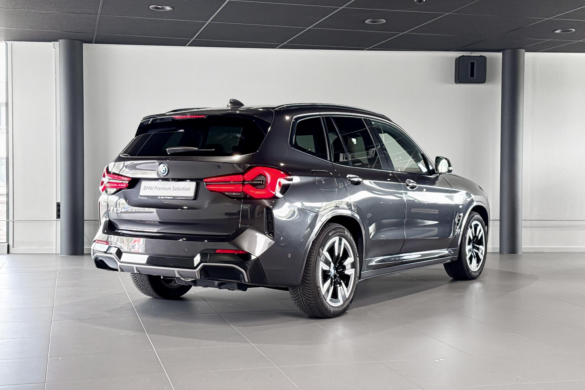 Foto van BMW Ix3